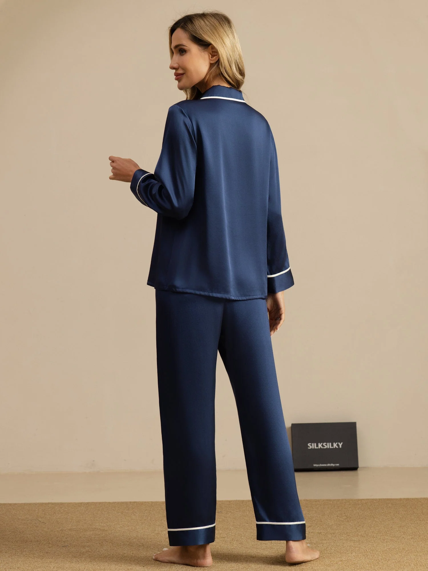 100% Mulberry Silk Classic Pajama Set - Image 11