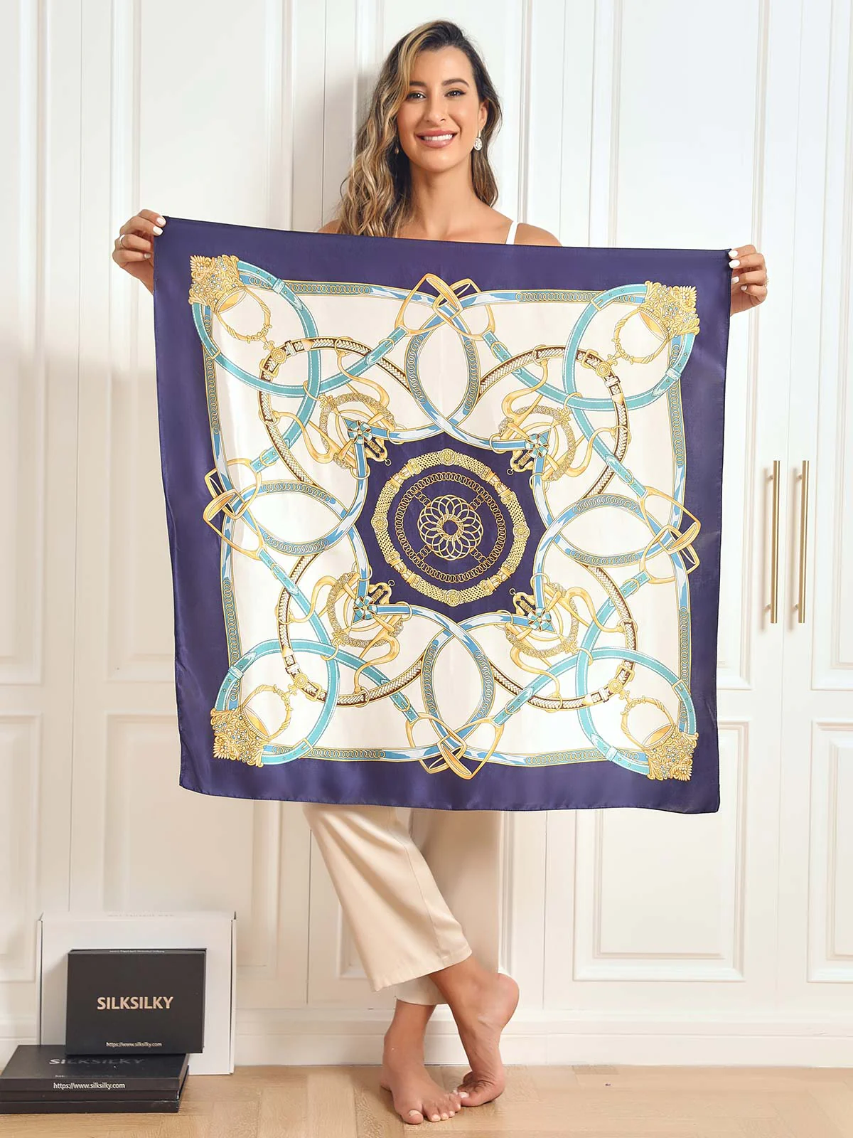 100% Mulberry Silk Printed Square Shawl Scarf 88*88cm - Image 9