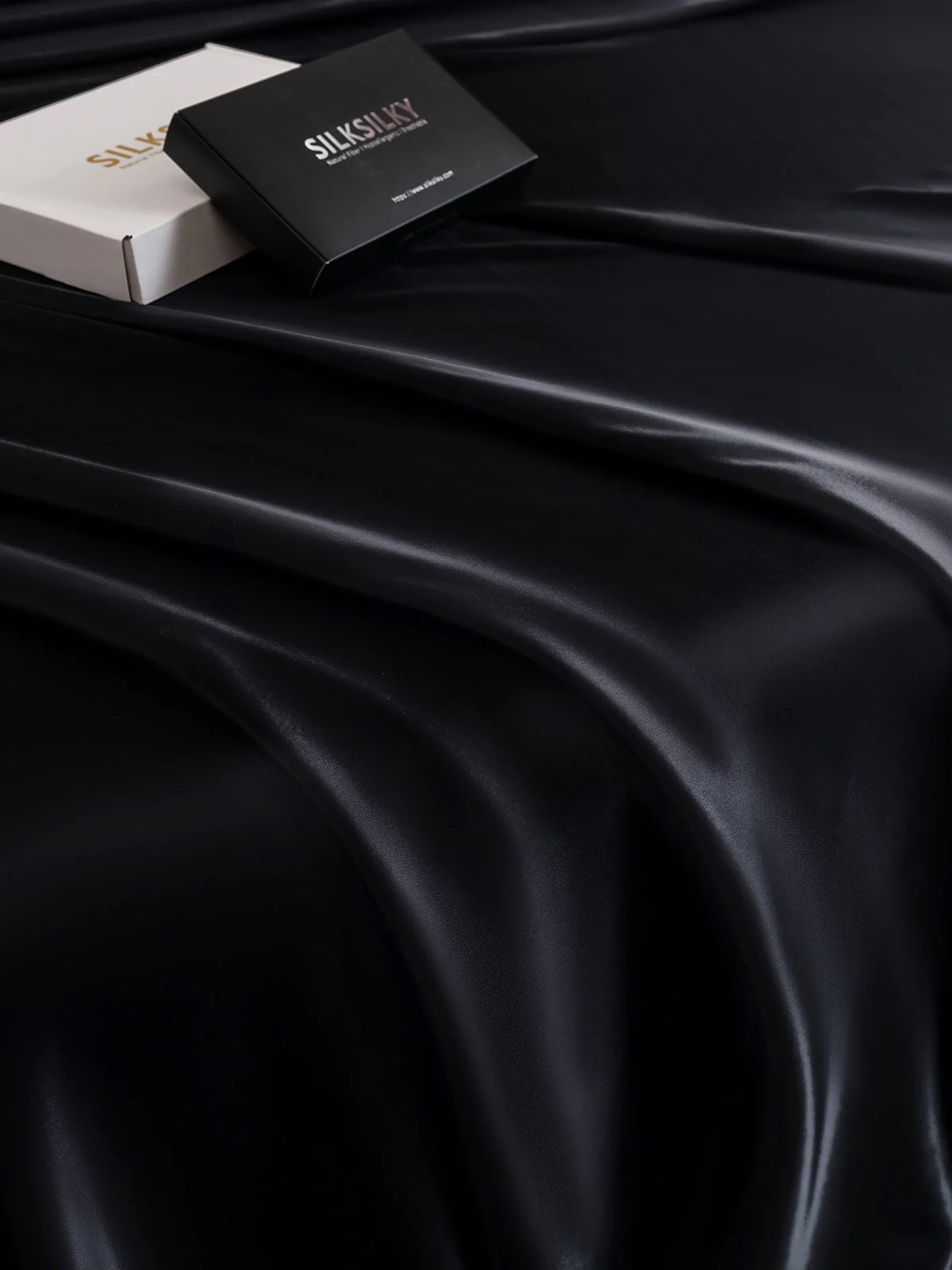 19Momme Mulberry Silk Seamless Flat Sheet - Image 13