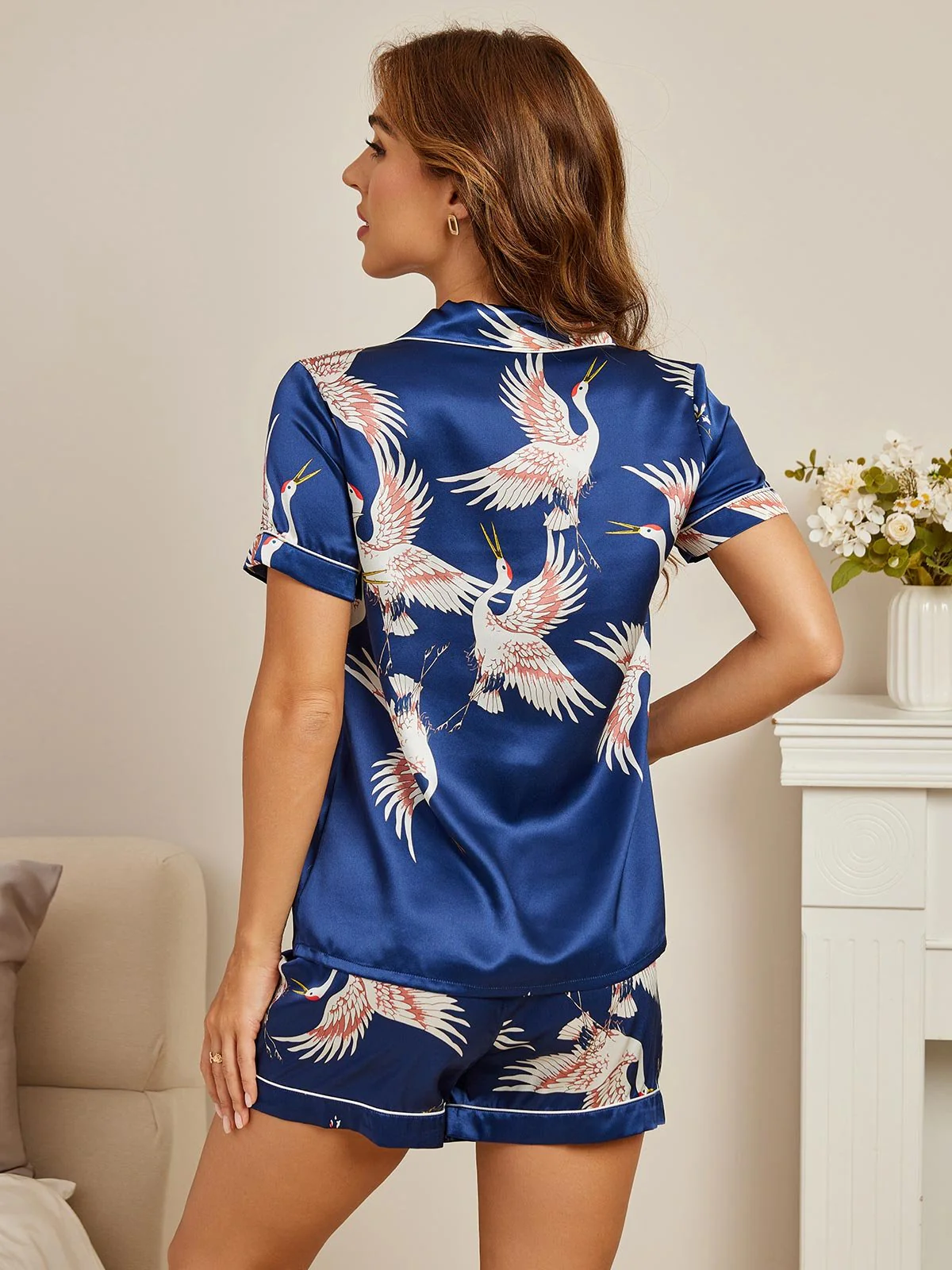 19Momme Pure Silk Crane Print Short Sleeve Notch Collar Women's Pajamas Set - Image 2