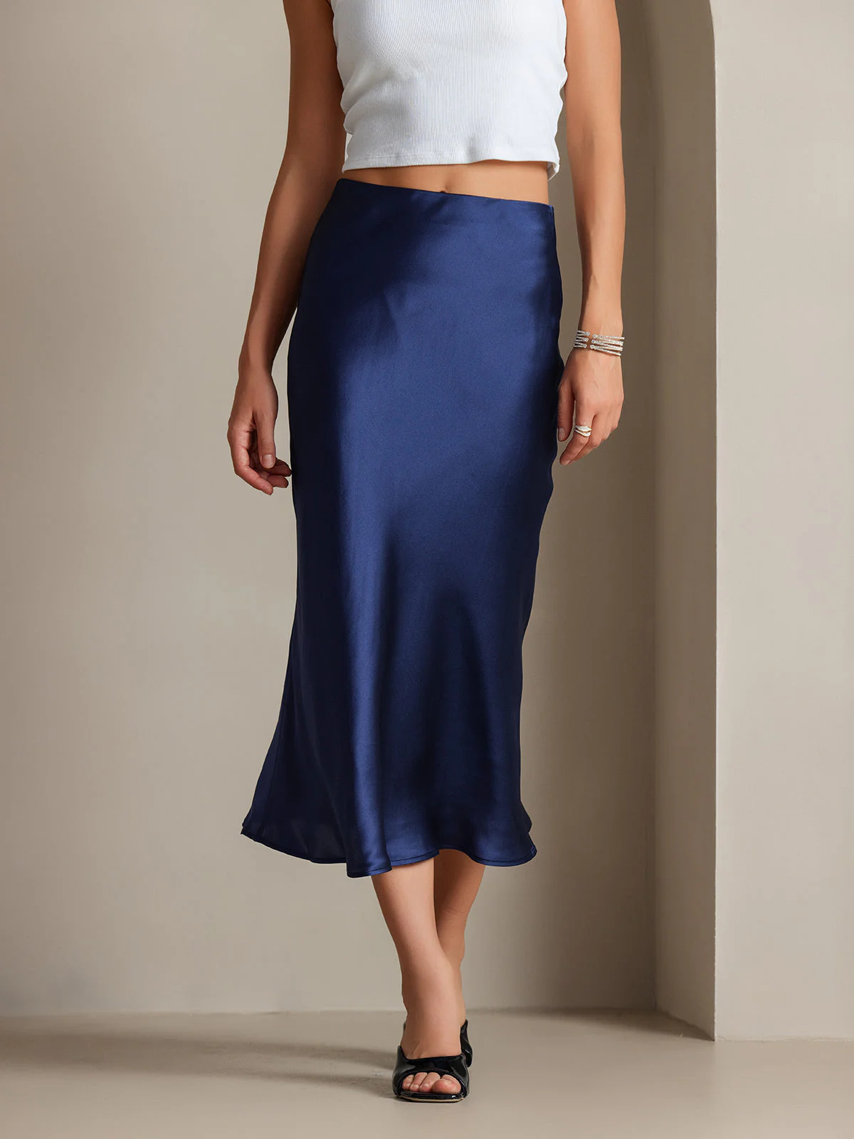 19Momme Mulberry Silk Stretch Long Straight Skirt - Image 3