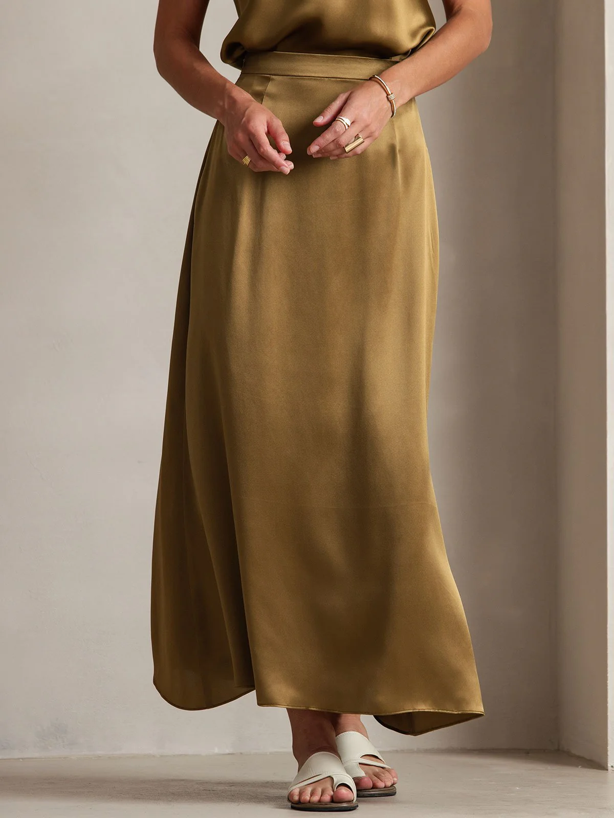 19Momme Silk A Line Maxi Skirt with Zipper Design - Image 32