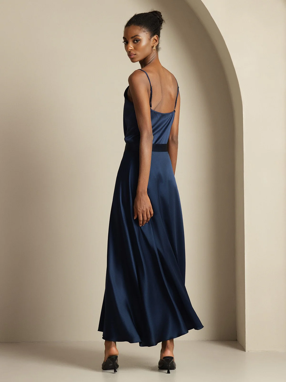 19Momme Silk Cowl Neck Spaghetti Strap Camisole Top & A Line Maxi Skirt - Image 2