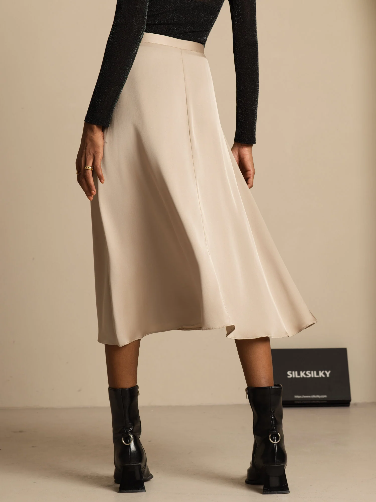 19Momme Silk High Waist A-Line Pleated Midi Skirt with Pockets - Image 2