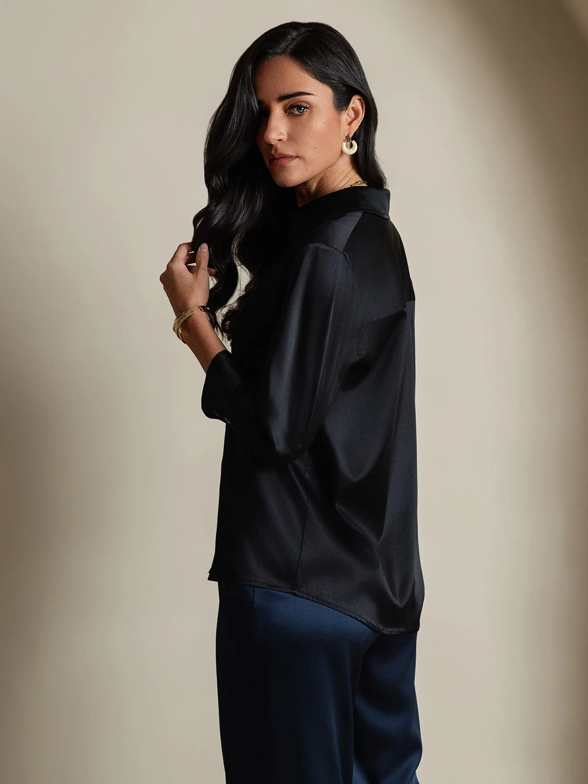 Clearance - 19Momme Silk 3/4 Sleeve Lapel Collar Women's Shirt with Button Up Design - Image 2