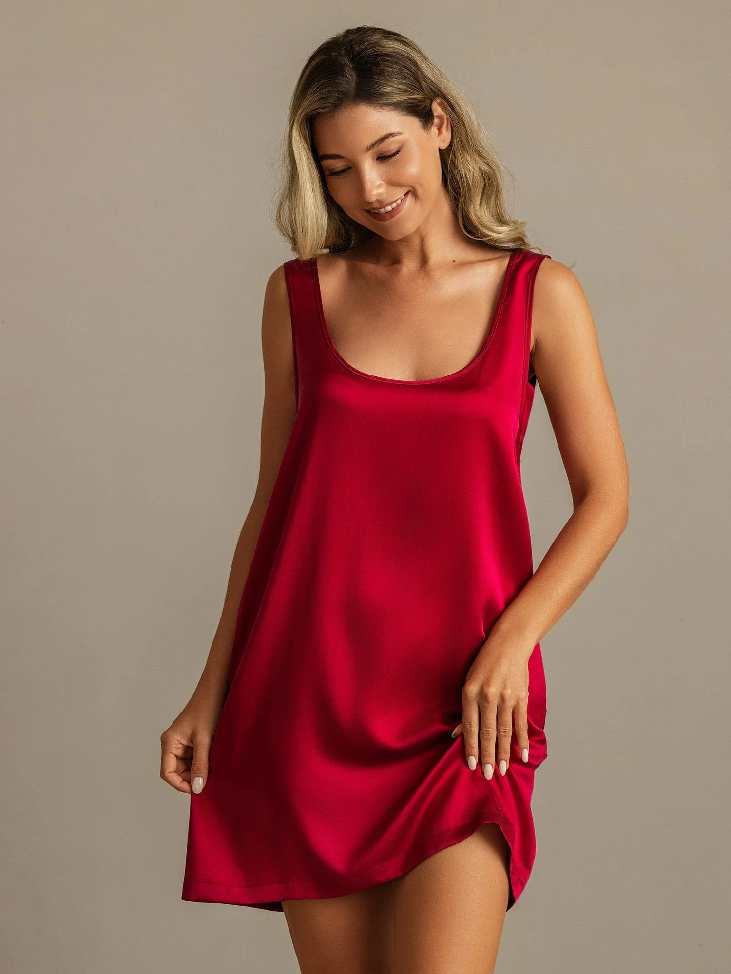 19Momme Washable Silk Sleeveless U Neck Short Nightgown with Side Pocket Design - Image 15