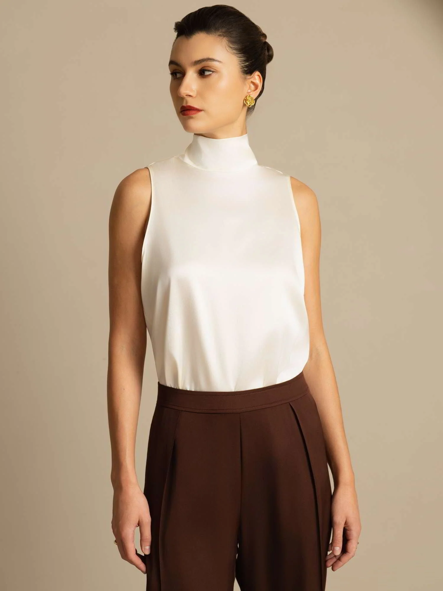 19Momme Silk Sleeveless Tie Neck Blouse - Image 14