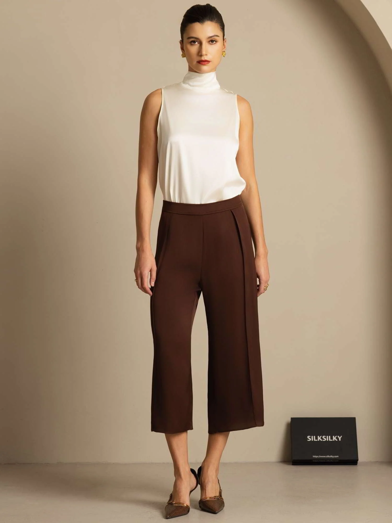 19Momme Silk Sleeveless Tie Neck Blouse - Image 18