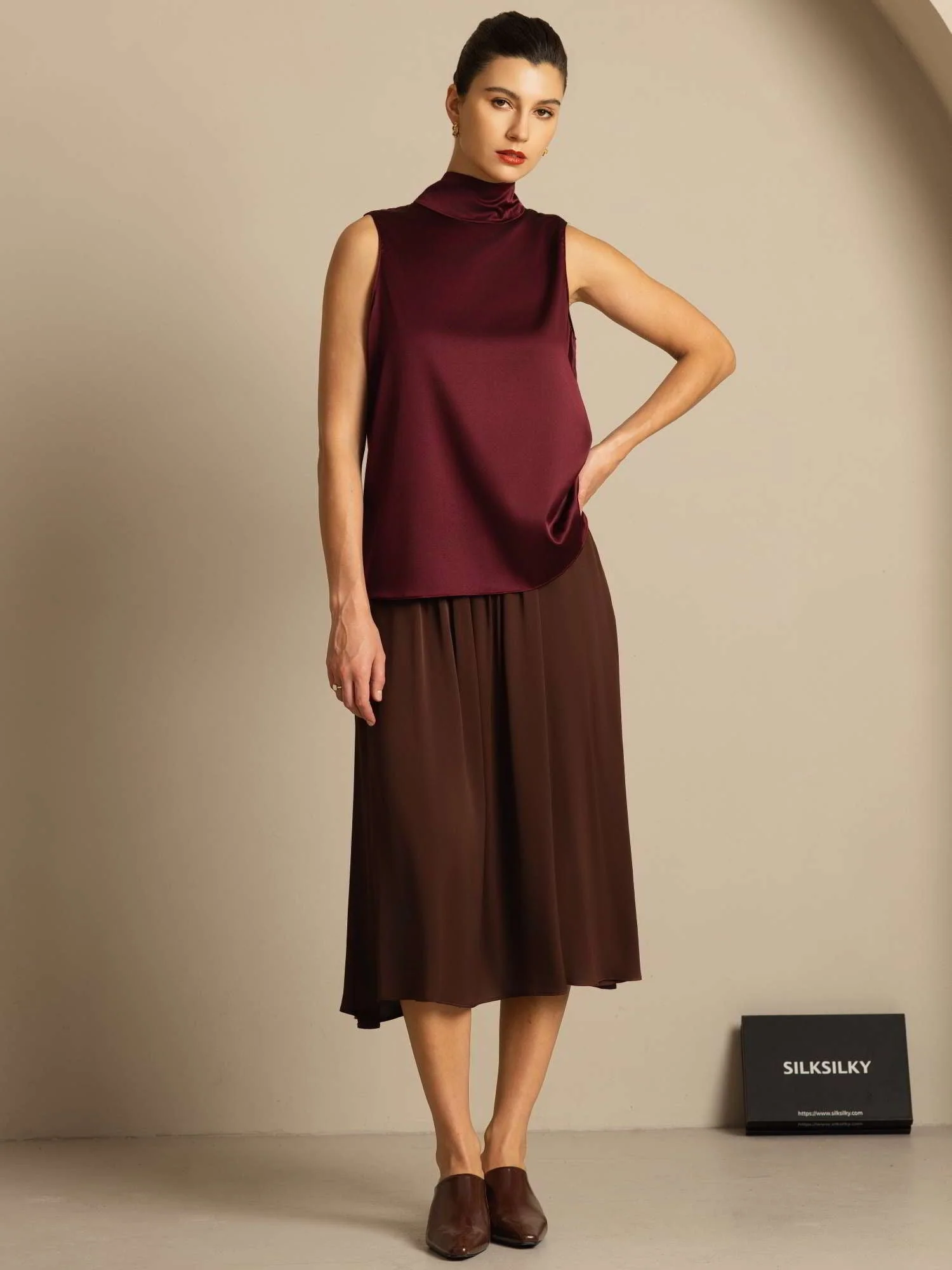 19Momme Silk Sleeveless Tie Neck Blouse - Image 9