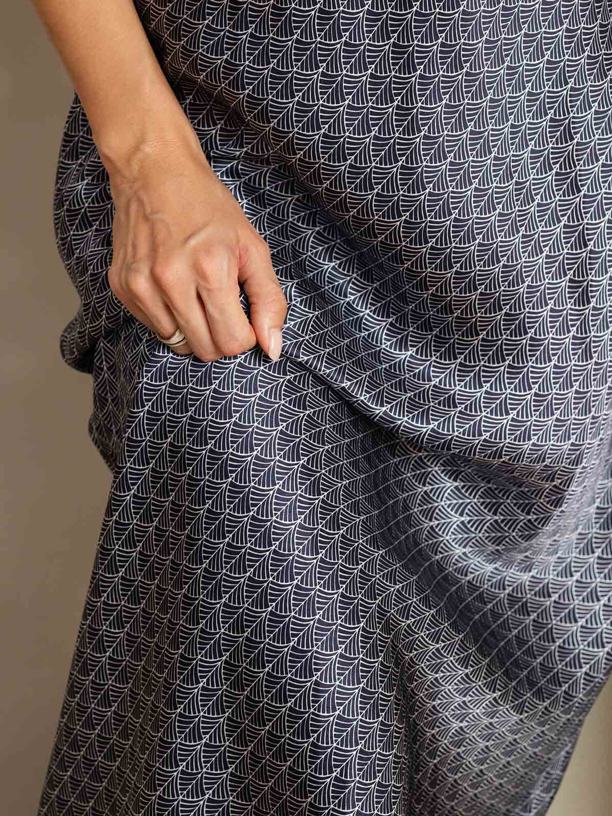 Clearance(US Warehouse) - 19Momme Silk Navy Ginkgo Print V Neck Adjustable Strap Midi Dress - Image 7