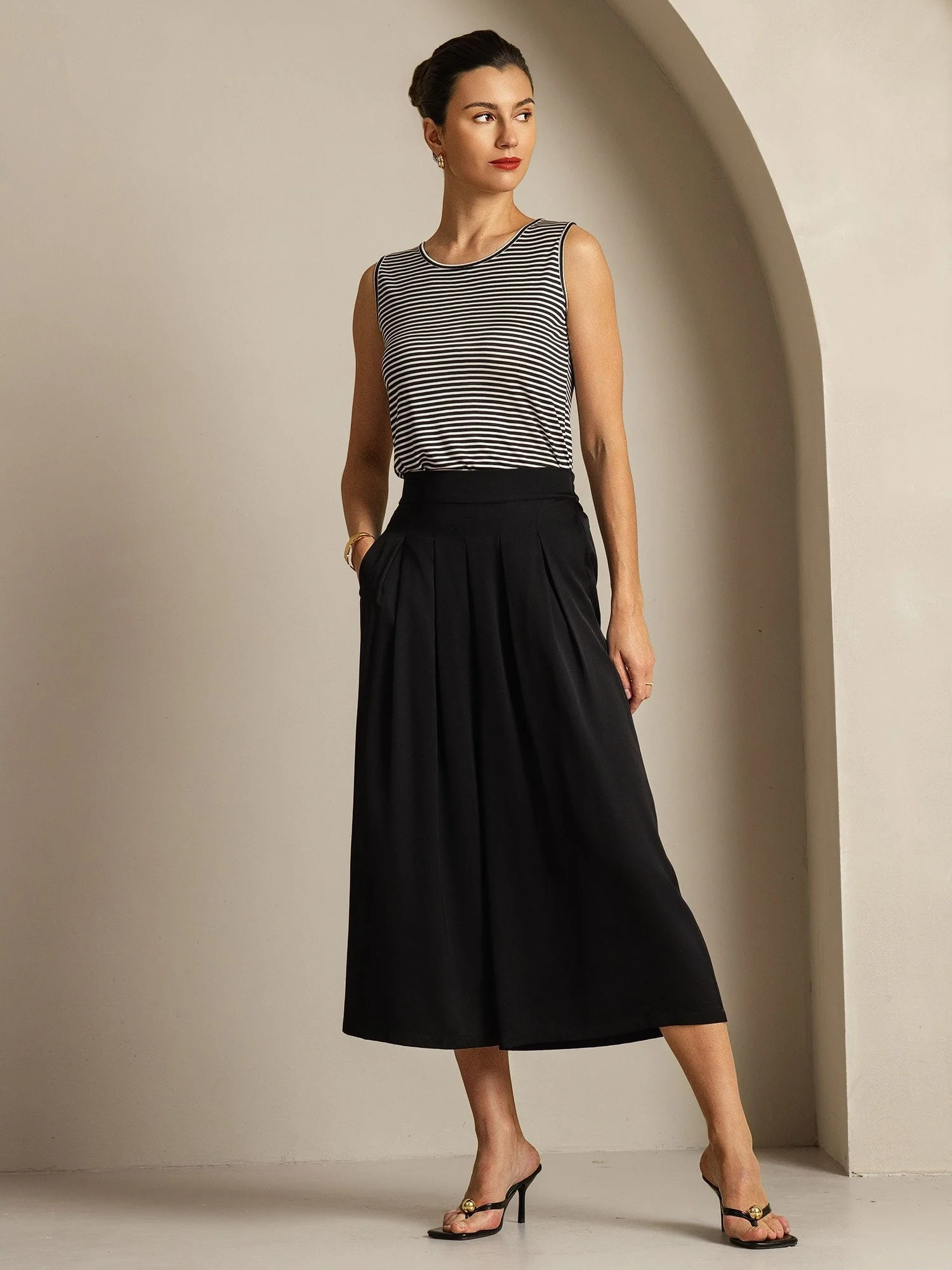 19Momme Silk Women's High Waist Pleated Wide Leg Capri Pants - Image 3