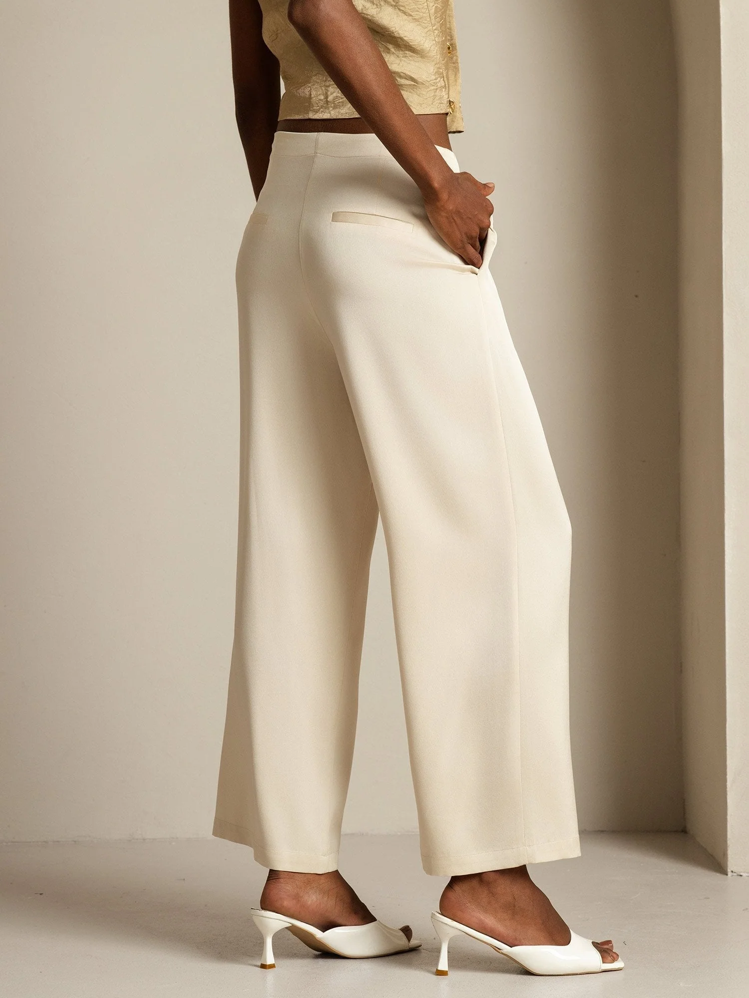 19Momme Silk Women's High Waist Wide Leg Drawstring Pants with Pockets - Image 6