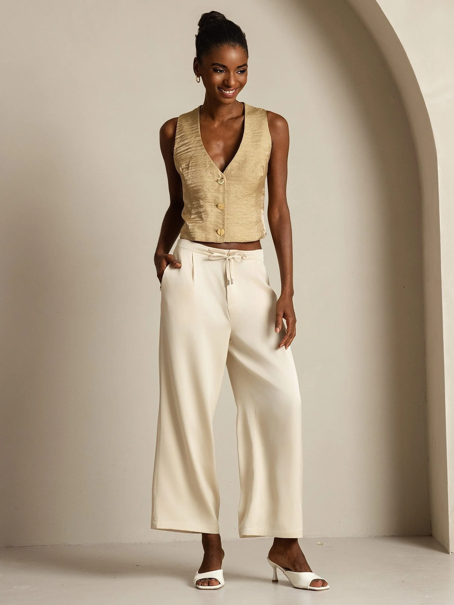 19Momme Silk Women's High Waist Wide Leg Drawstring Pants with Pockets - Image 8