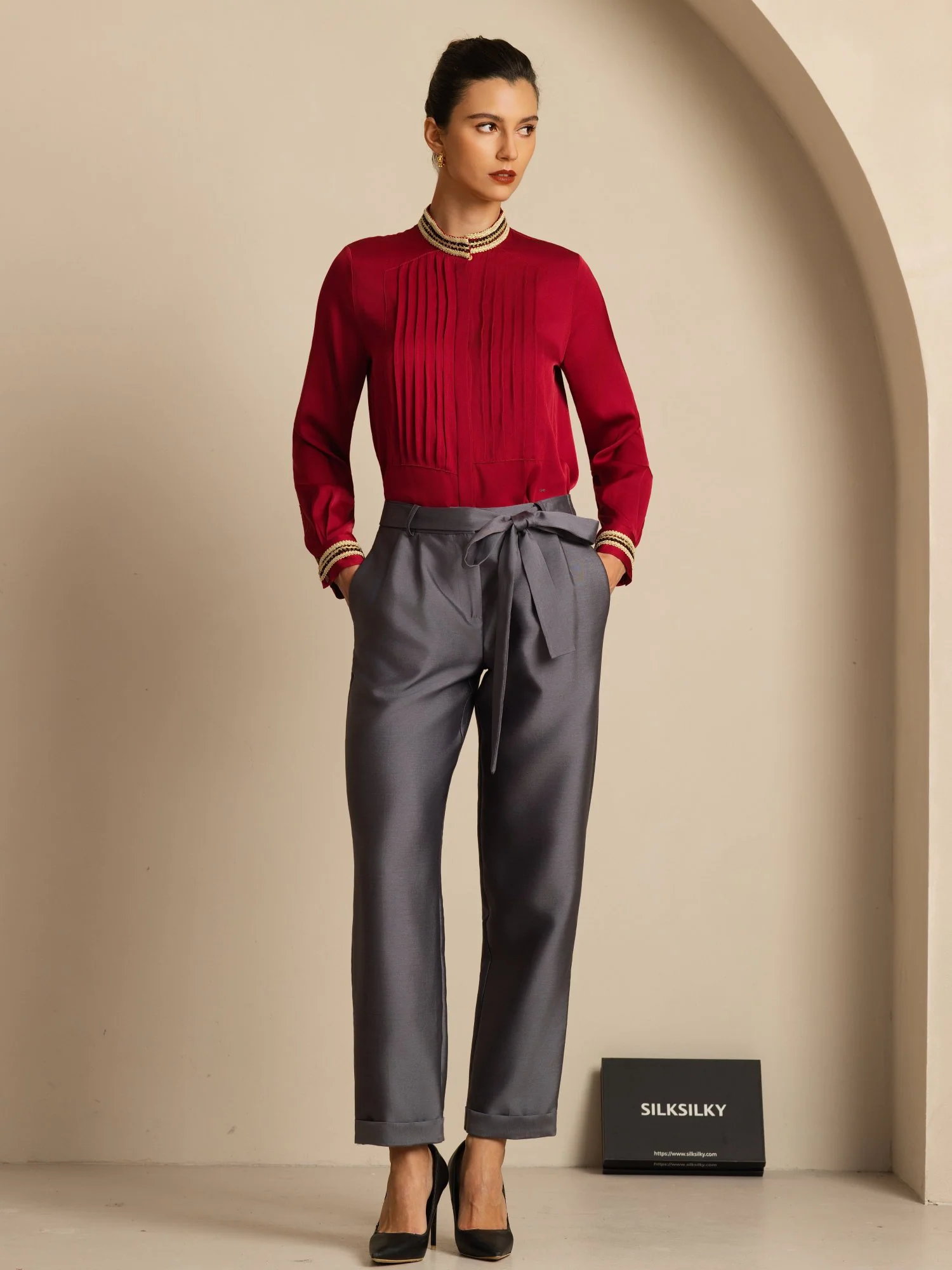 19Momme Silk Women's Pleated Stand Collar Blouse - Image 23