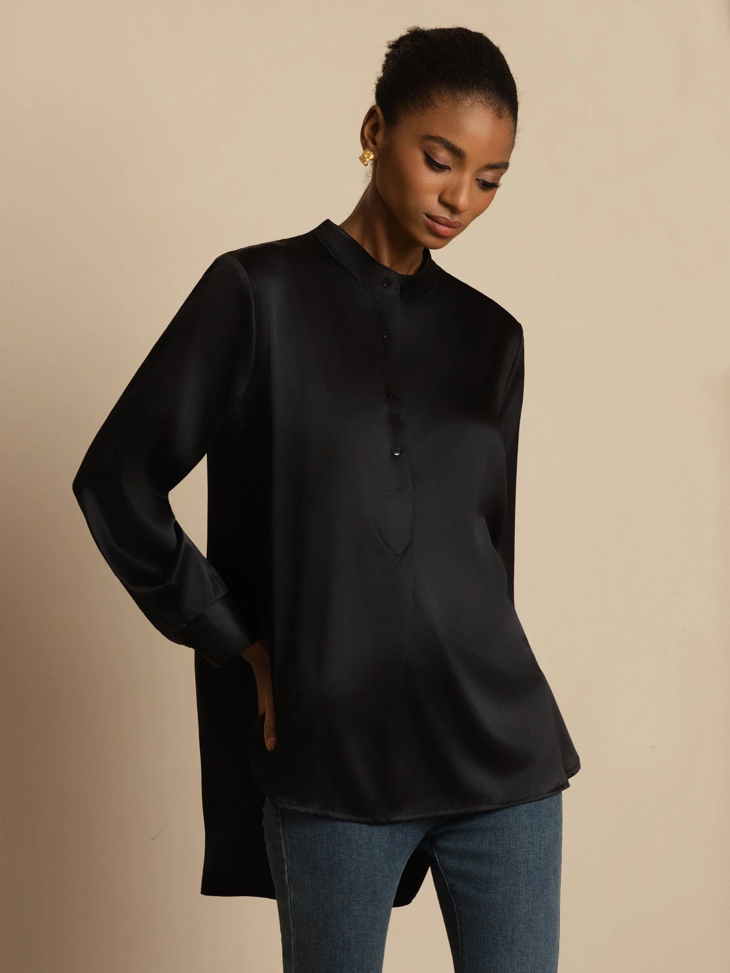 19Momme Silk Women’s  Stand Collar High-Low Blouse With Button Detail - Image 17