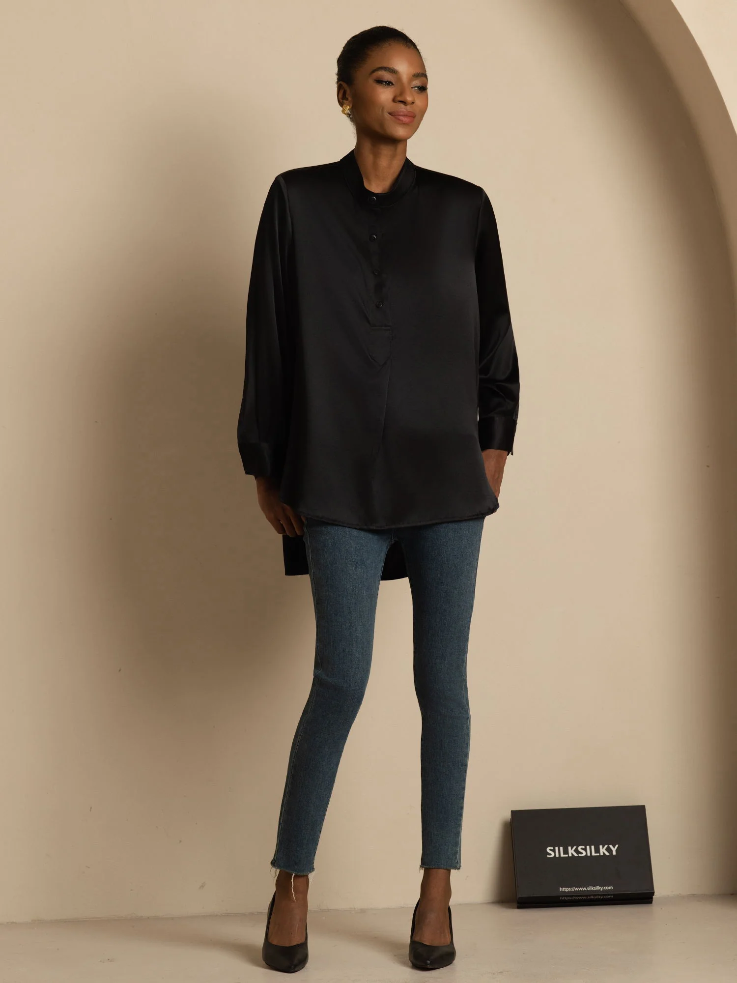 19Momme Silk Women’s  Stand Collar High-Low Blouse With Button Detail - Image 22