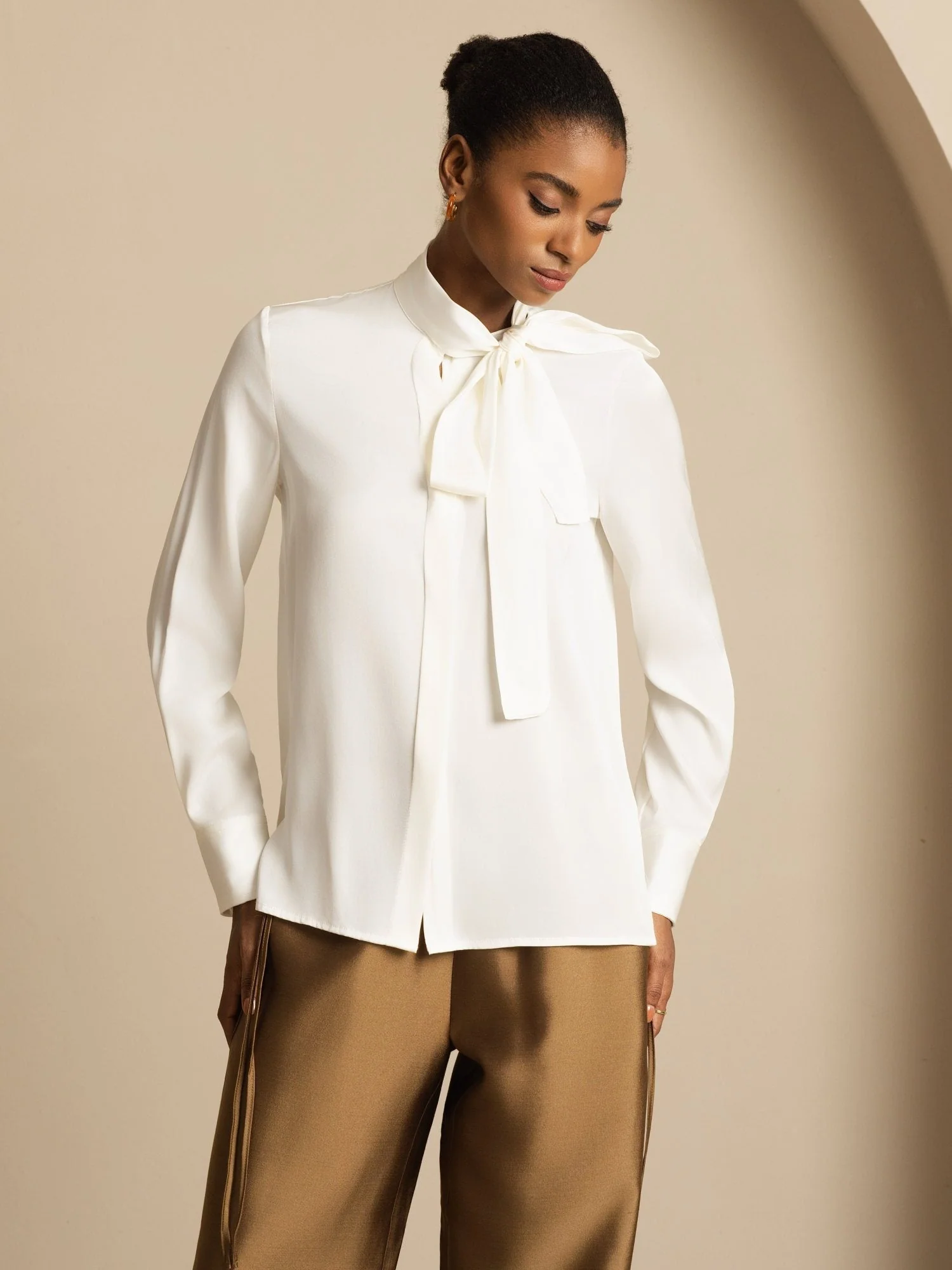 19Momme Silk Women's Tie Neck Long Sleeve Blouse - Image 4