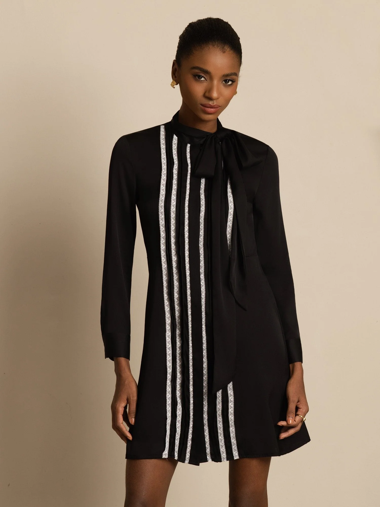 19Momme Silk  Women's Tie-Neck Short Shirt Dress with Vertical Pleated - Image 10