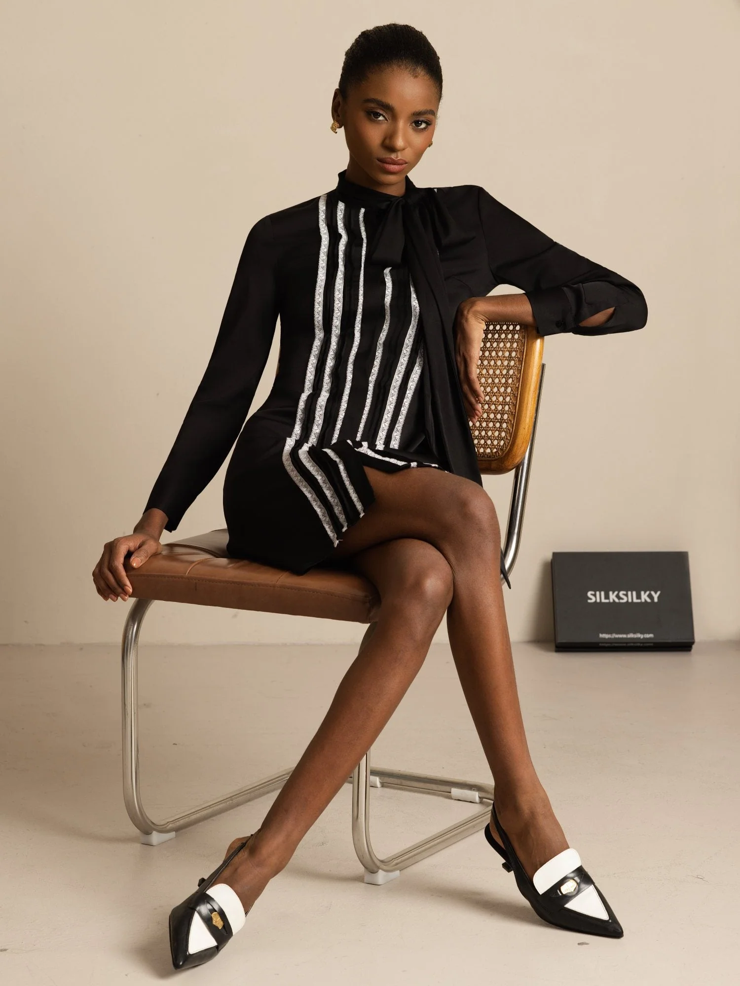 19Momme Silk  Women's Tie-Neck Short Shirt Dress with Vertical Pleated - Image 14