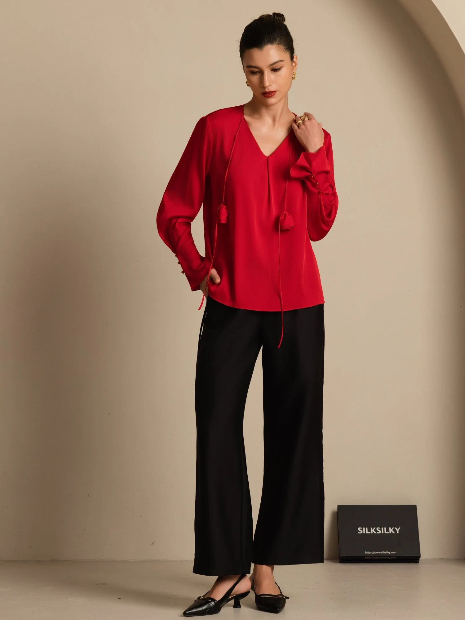 19Momme Silk Women's V Neck Long Sleeve Blouse With 3D Rose Detail - Image 24