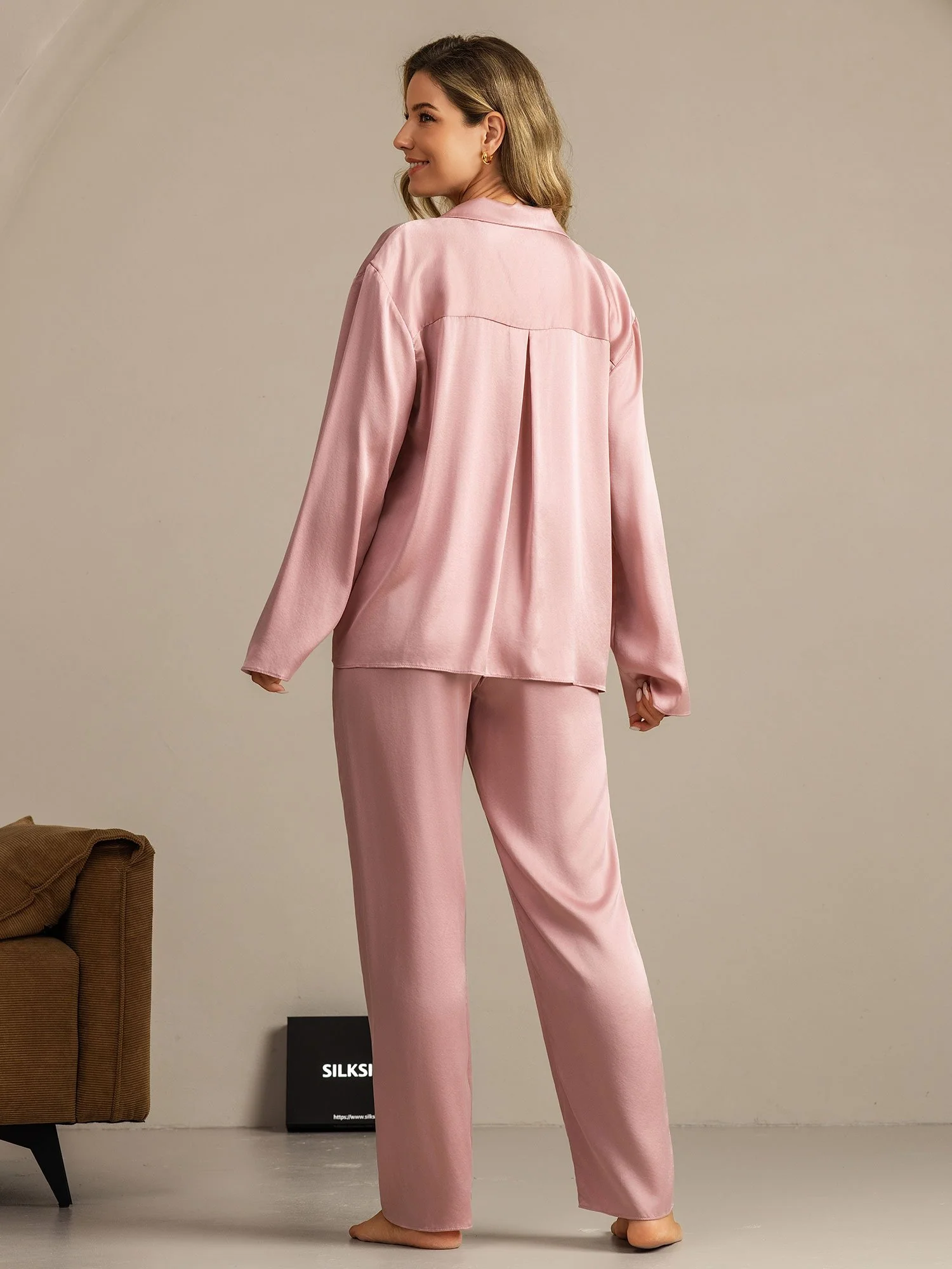 19Momme Washable Silk Long Sleeve Notch Collar Women's Pajamas Set - Image 12