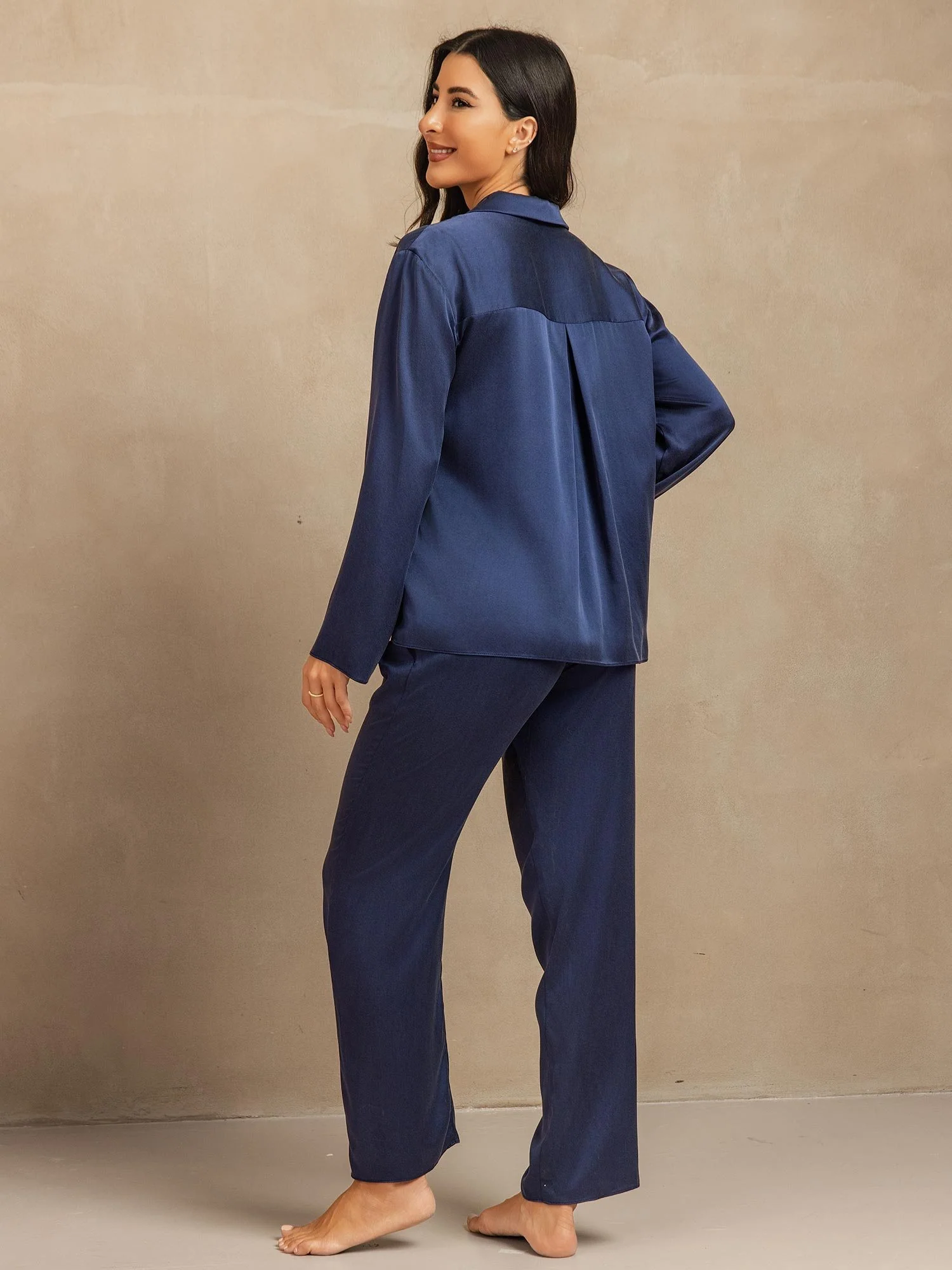 19Momme Washable Silk Long Sleeve Notch Collar Women's Pajamas Set - Image 22