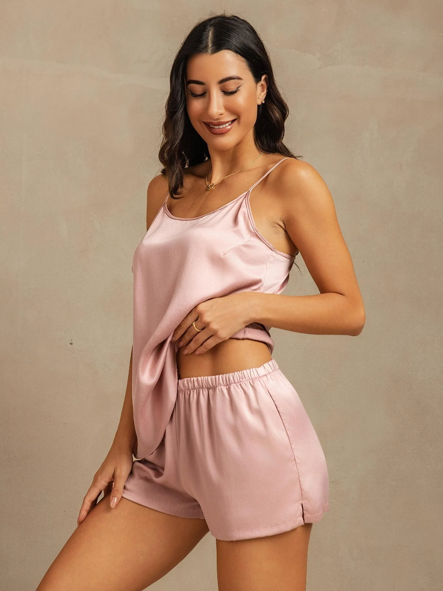 19Momme Washable Silk Spaghetti Strap Round Neck Camisole Set with Side Pocket Design - Image 3