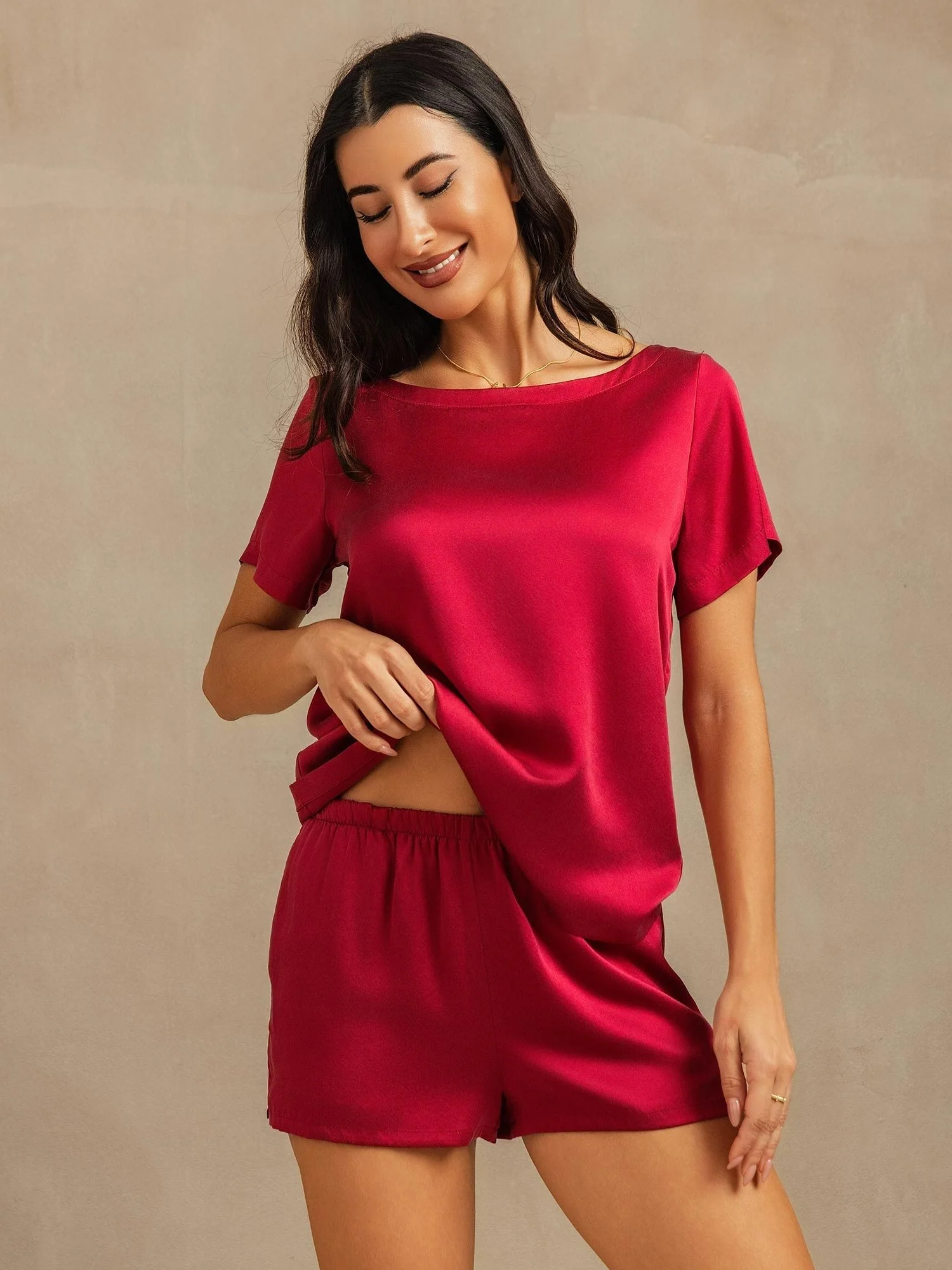 19Momme Women's Silk Short Sleeve Round Collar Pajamas Set with Side Pocket Design - Image 29