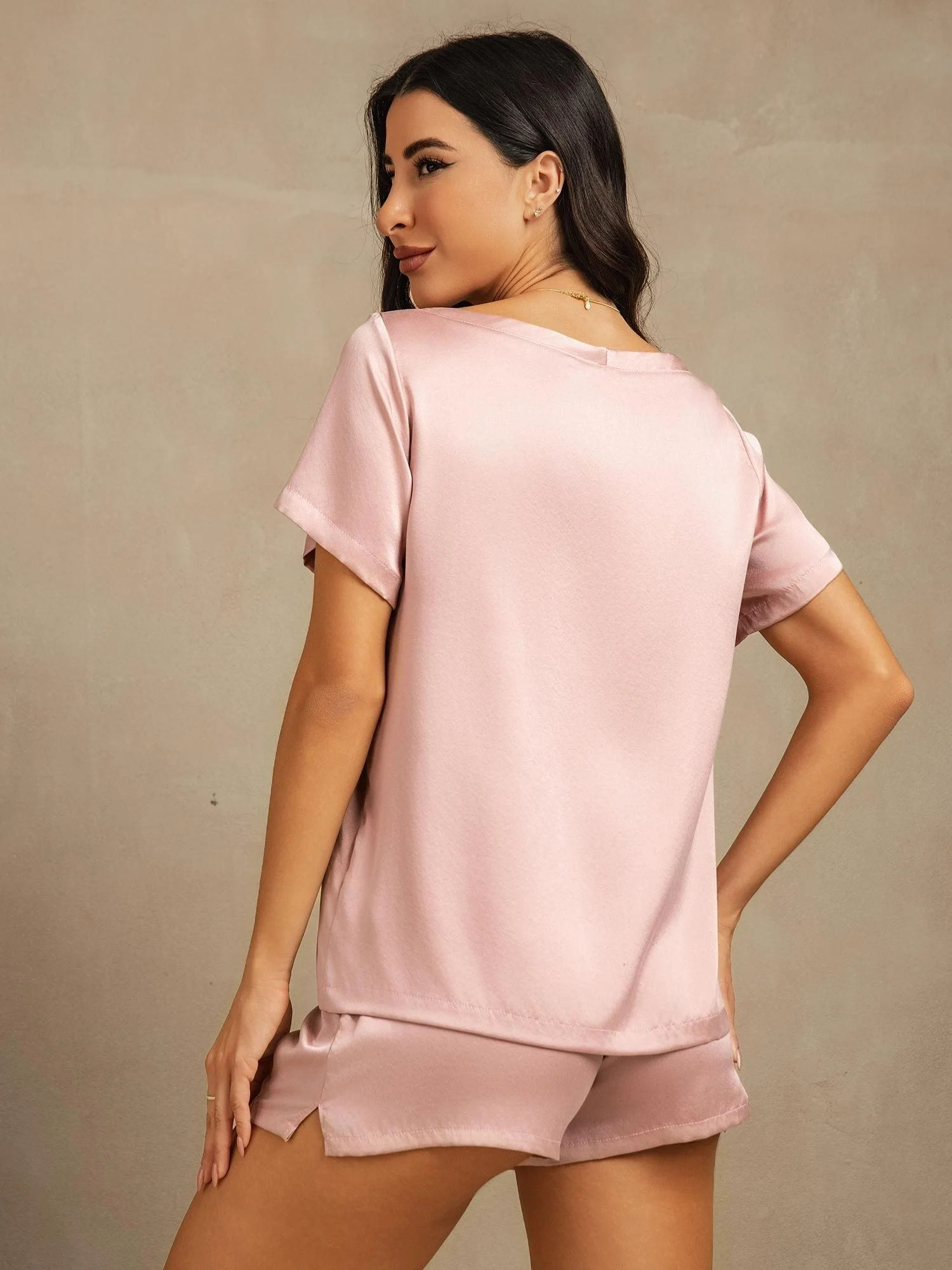 19Momme Women's Silk Short Sleeve Round Collar Pajamas Set with Side Pocket Design - Image 31