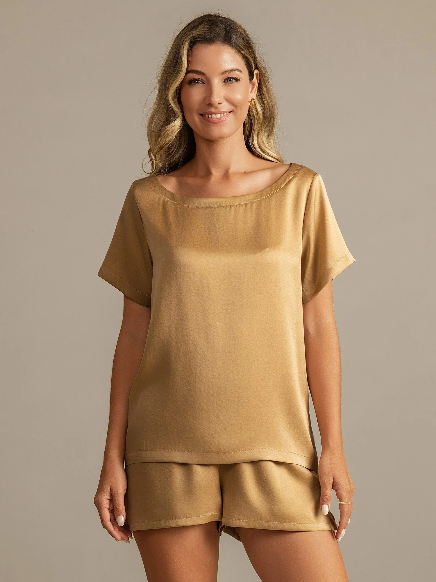 19Momme Women's Silk Short Sleeve Round Collar Pajamas Set with Side Pocket Design - Image 8