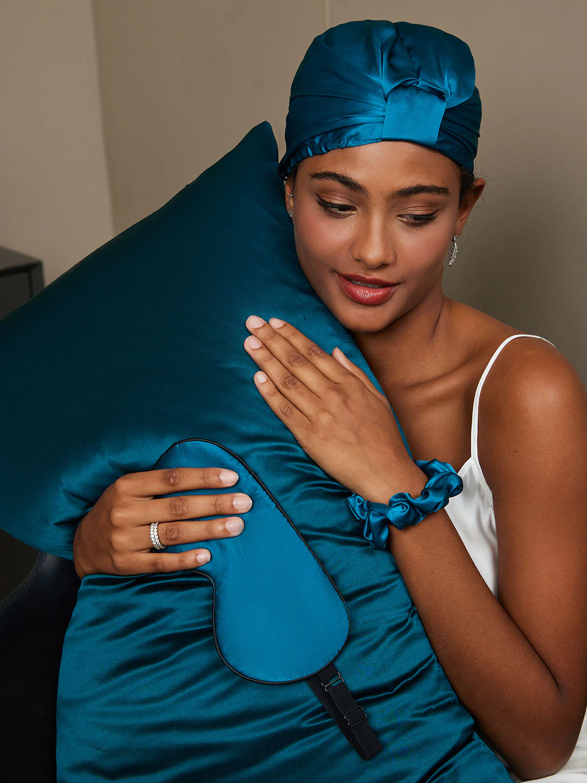 22Momme 4Pcs Set Silk Skin-Friendly Beauty Sleep Set - Image 3
