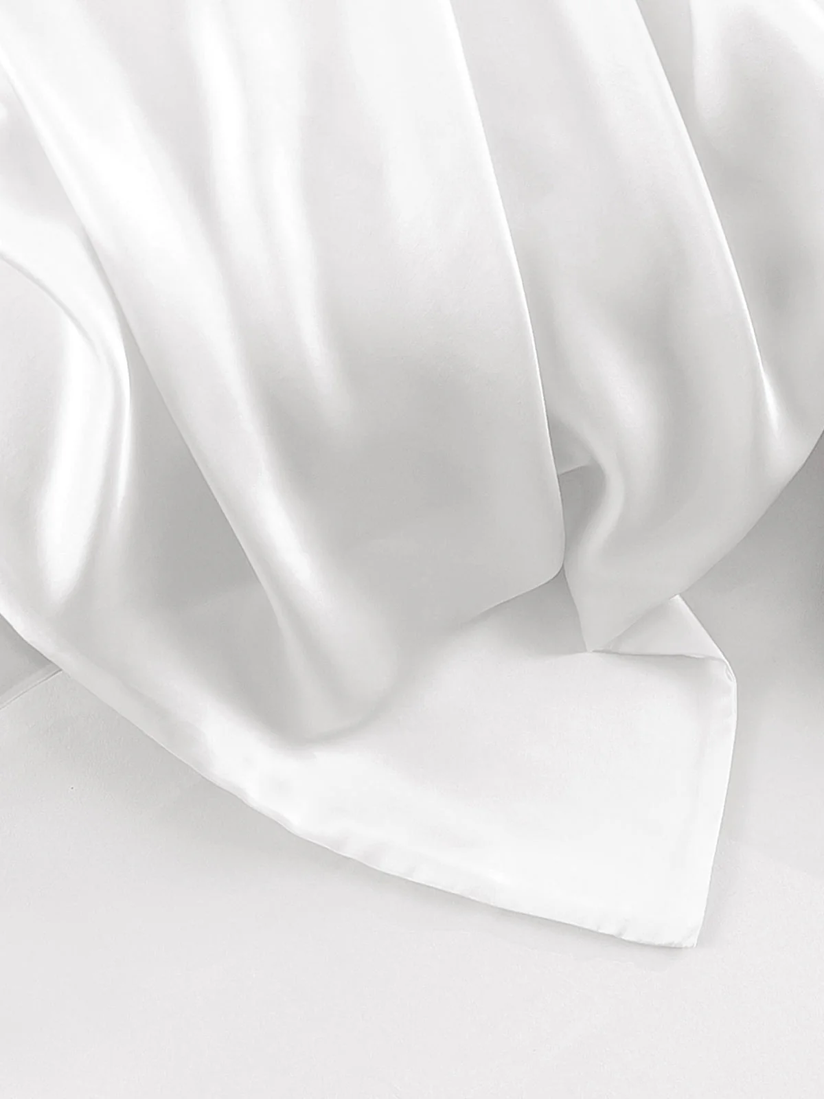 22Momme 100% Pure Silk Pillowcase - Envelope Closure - Image 15