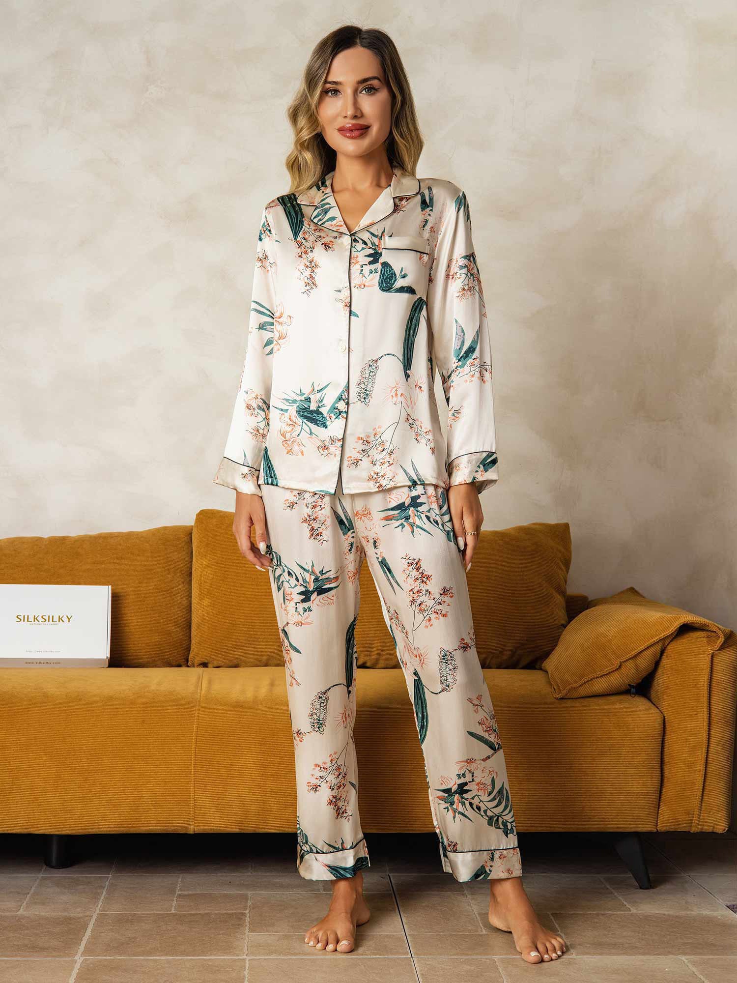 Pure Silk Botanical Print Long Sleeve Women's Pajamas Set With Pants - Image 5