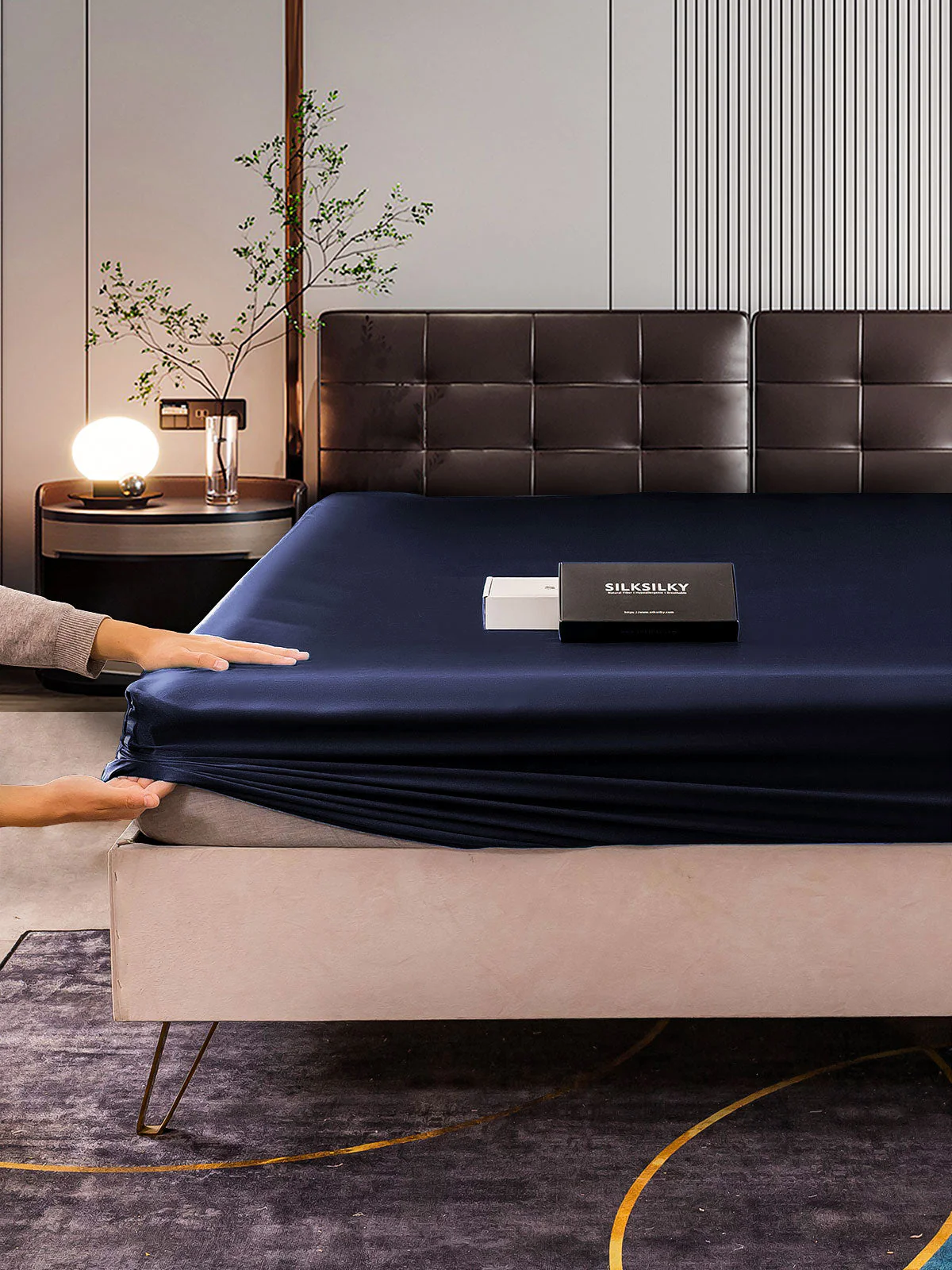 22Momme Mulberry Silk Seamless Fitted Sheet - Image 9