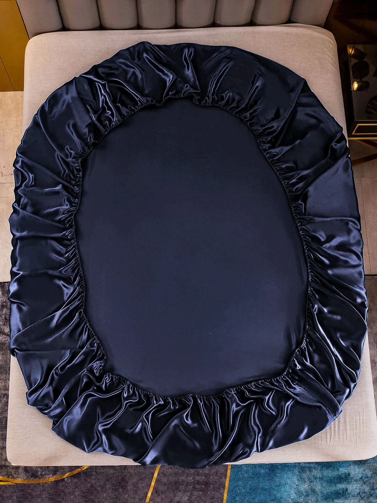 25Momme Mulberry Silk Seamless Fitted Sheet - Image 11