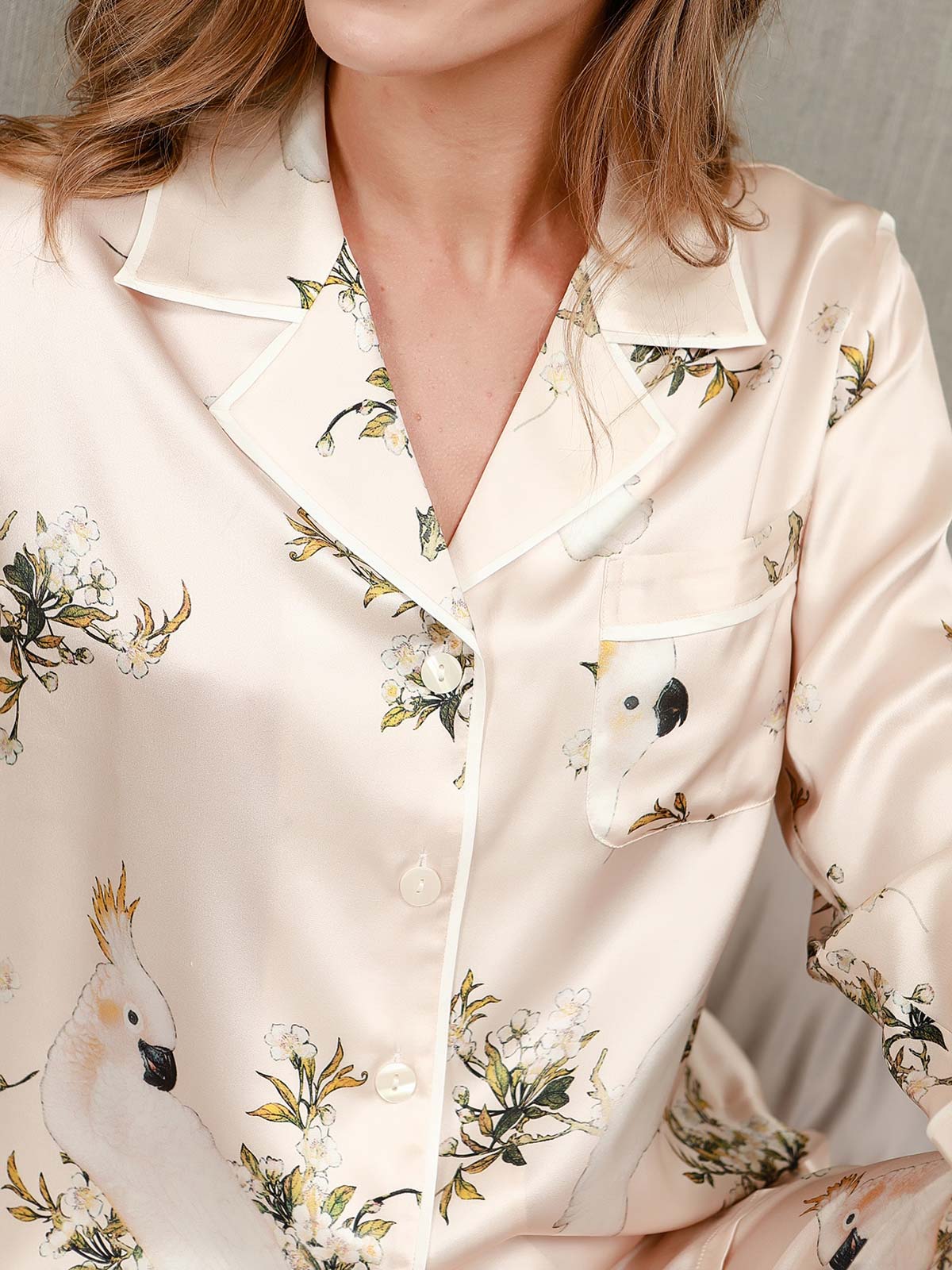 Women's Pure Silk Floral Print Long Sleeve Pajamas Set With Pants - Image 6