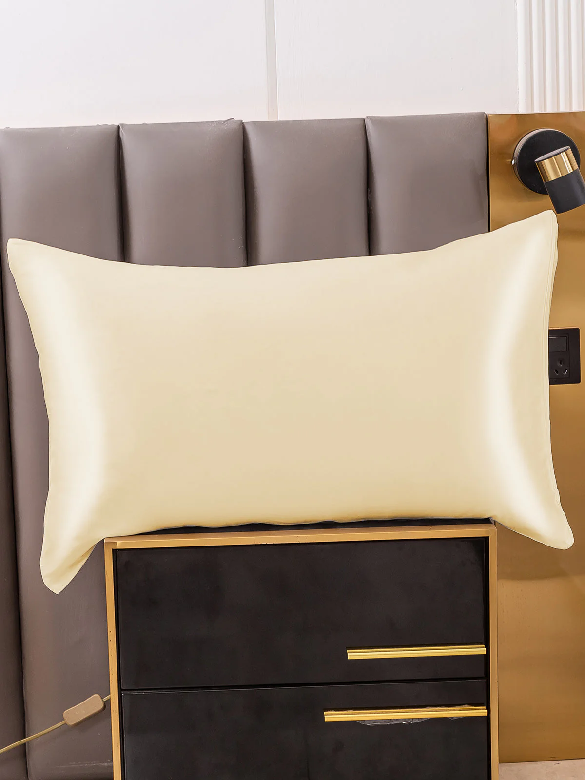 30Momme Luxurious 100% Silk Pillowcase - Envelope - Image 46