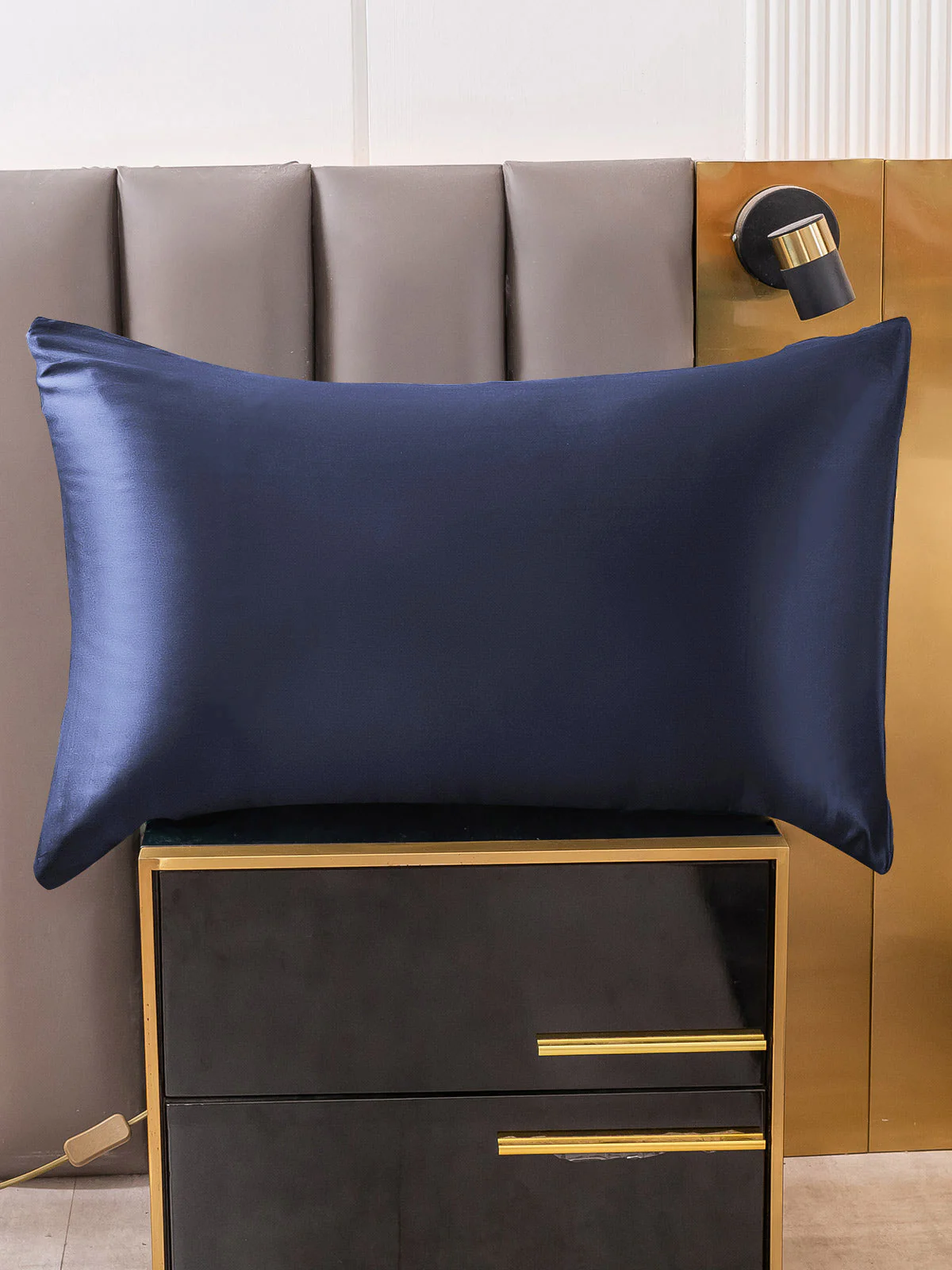 30Momme Luxurious 100% Silk Pillowcase - Hidden Zipper - Image 38