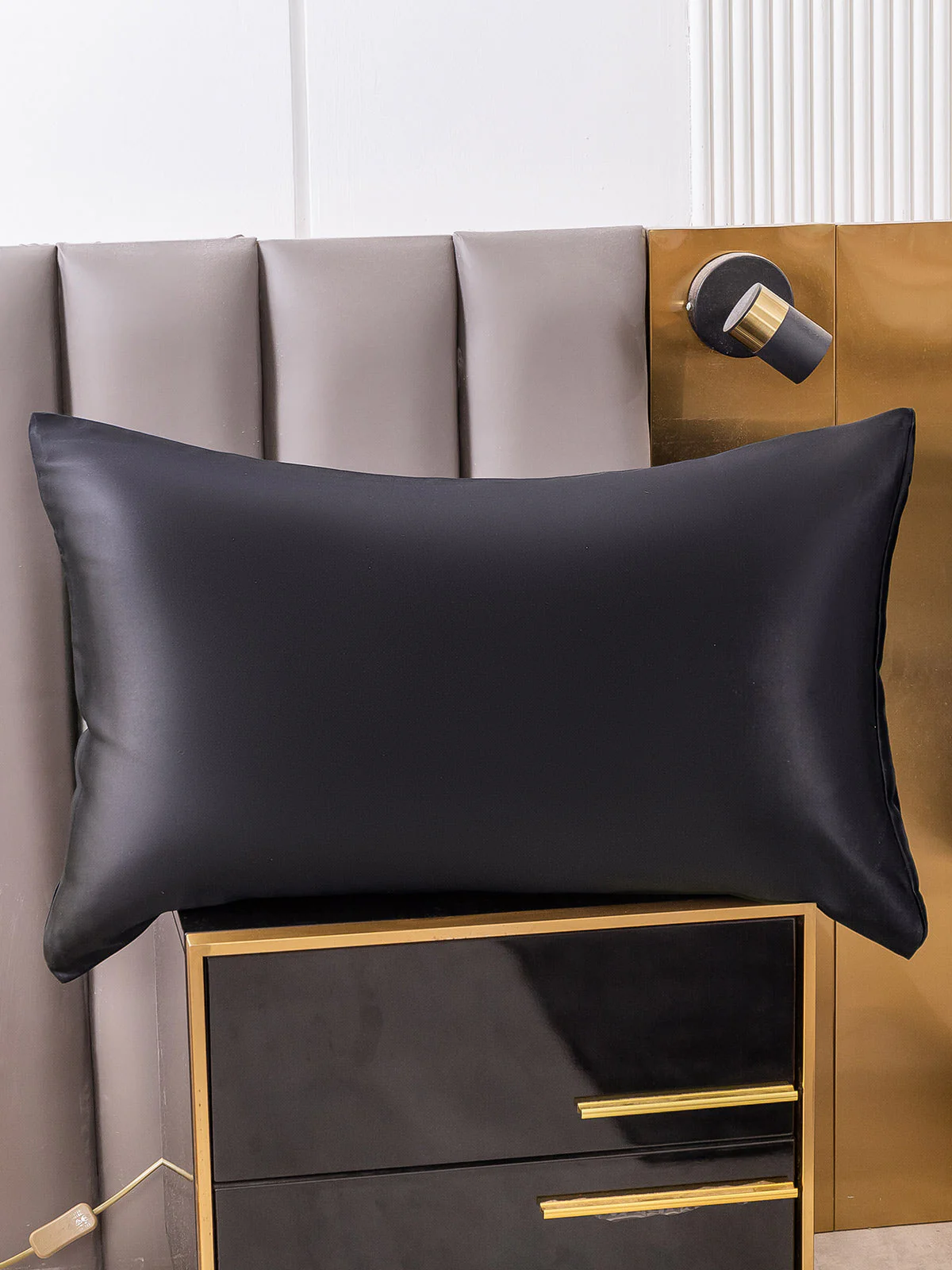30Momme Luxurious 100% Silk Pillowcase - Hidden Zipper - Image 8