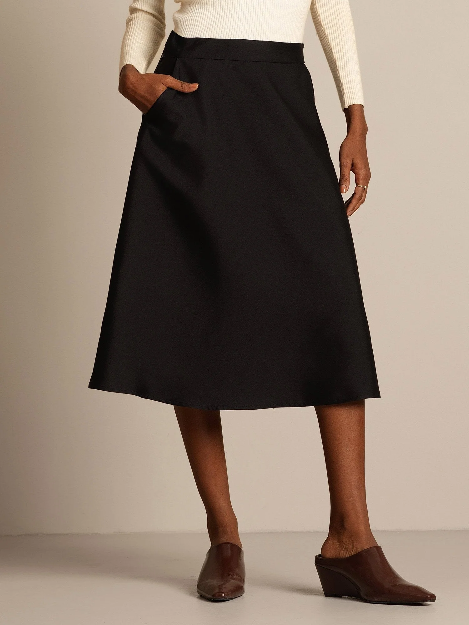 32Momme Silk-Wool Blend  A Line Midi Skirt with Zipper Deign - Image 8