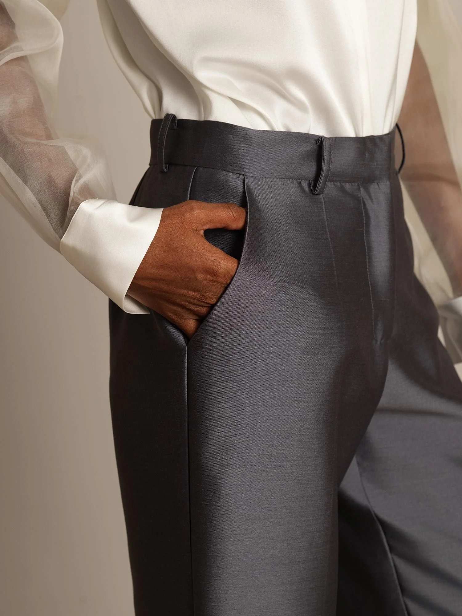 Clearance - 32Momme Silk-Wool Blend High Waist Micro-horn Wide Leg Women's Pants with Side Pockets  Design - Image 4