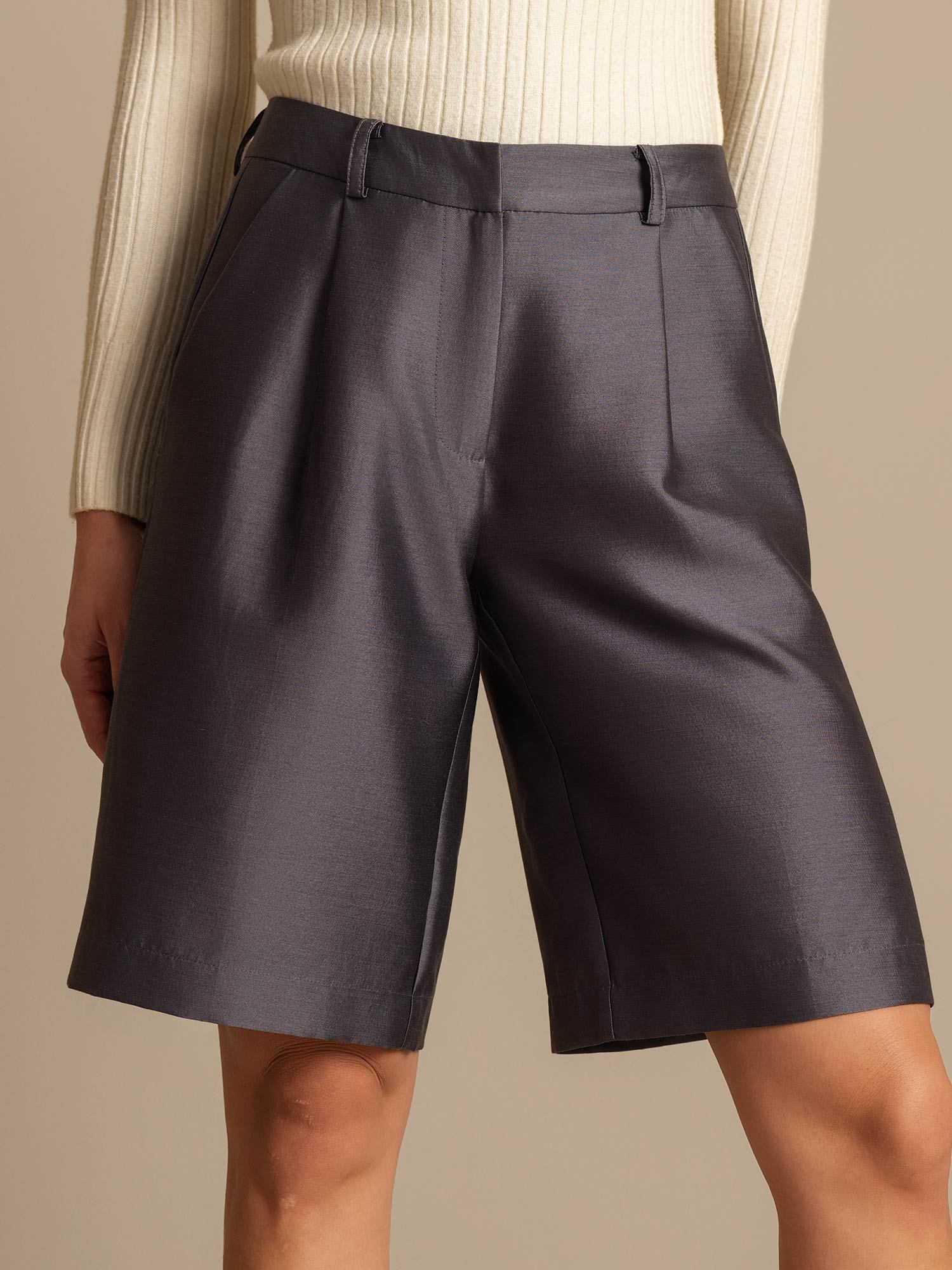 Clearance - 32Momme Silk-Wool Blend High Waist Straight Fit Women's Mid-length Pants with Side Pockets  Design - Image 4