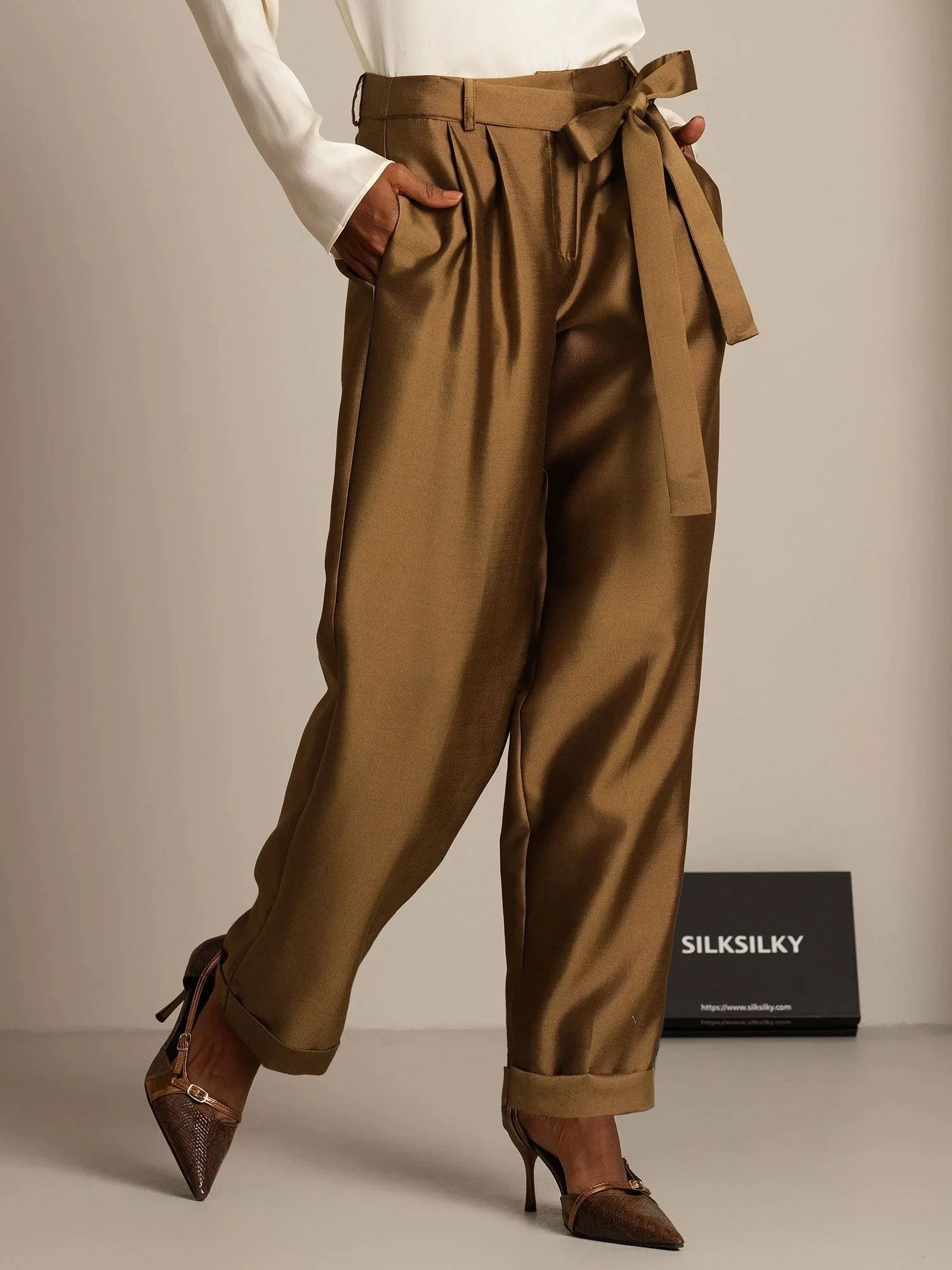 32Momme Silk-Wool Blend High Waist Tapered Cropped Women's Pants with Tie Waist Design - Image 21