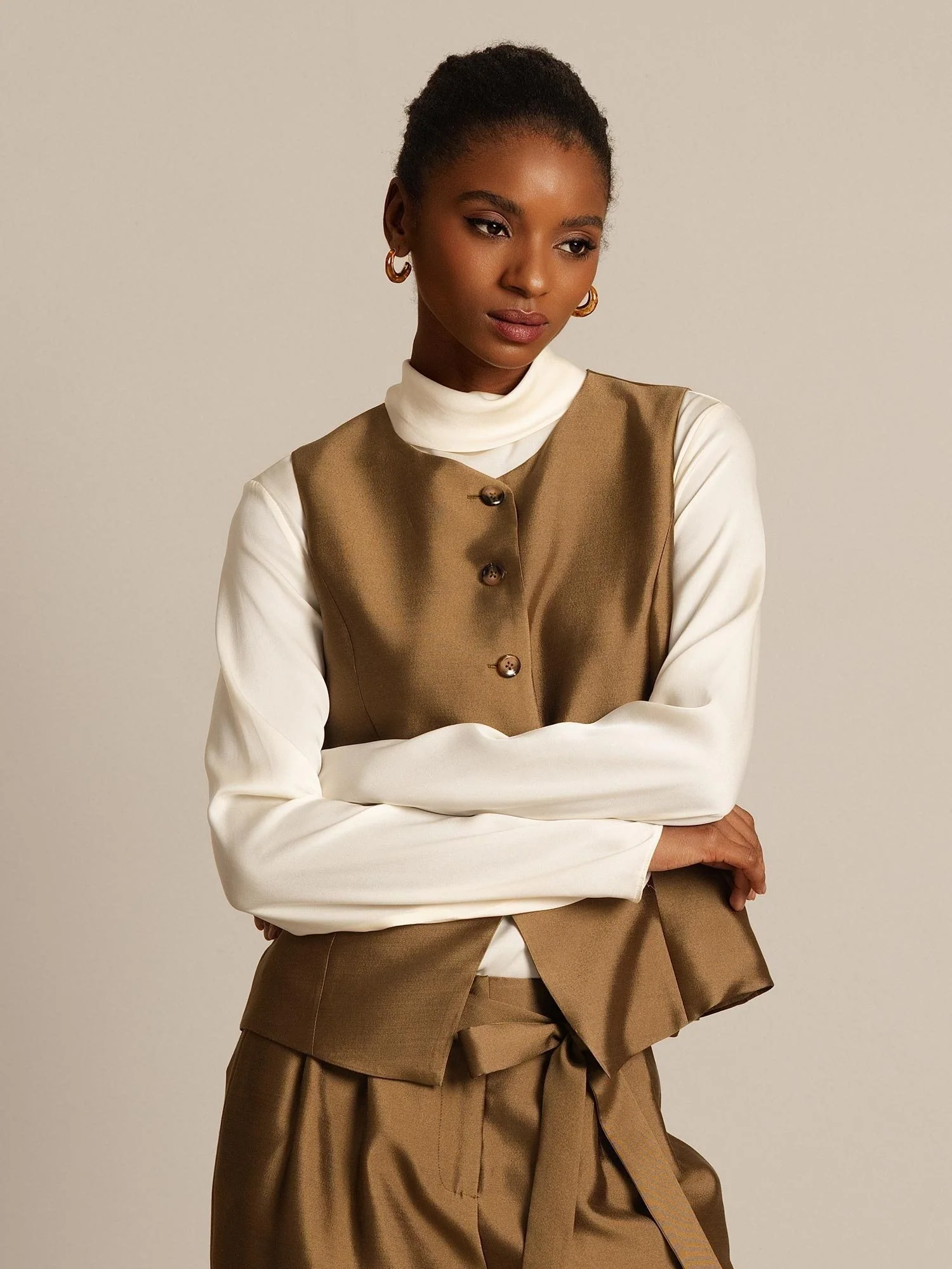 Clearance - 32Momme Silk-Wool Blend Women's Vest with Button Design - Image 8