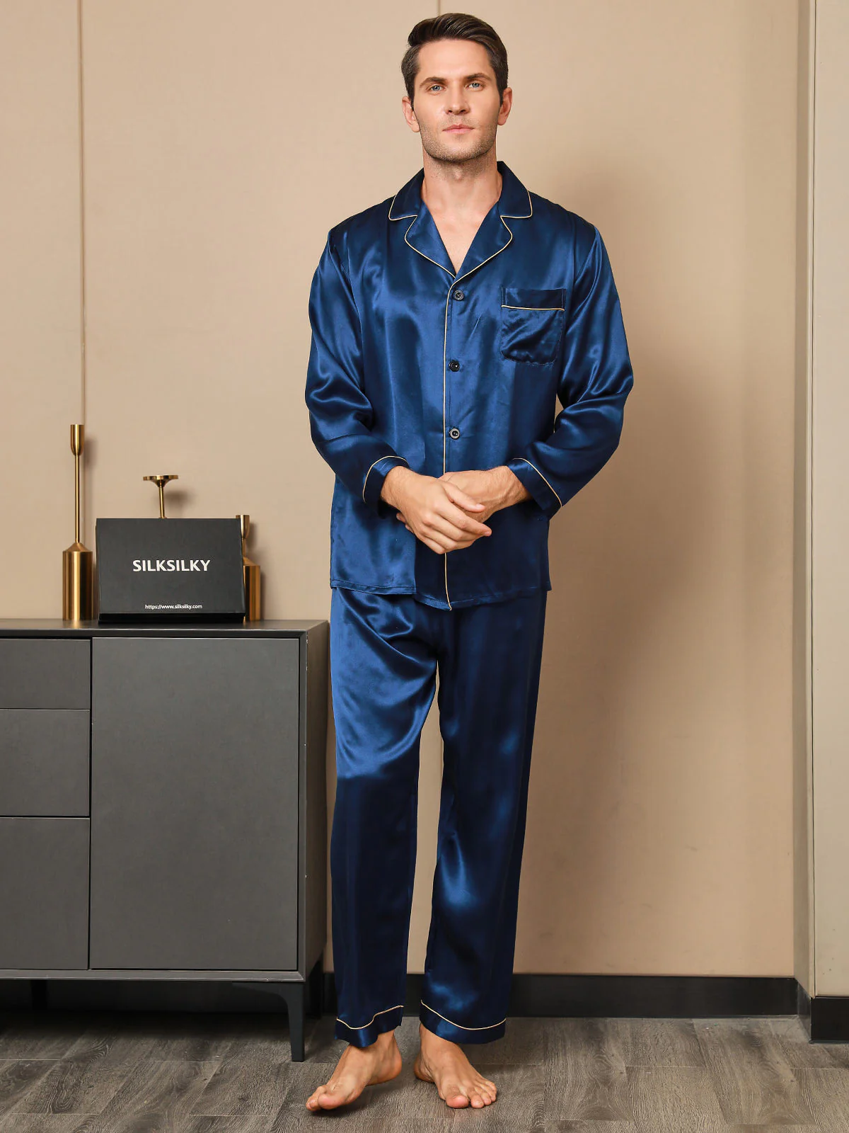 Pure Silk Long Sleeve Notch Collar Men's Pajamas Set with Button Up Design - Image 19
