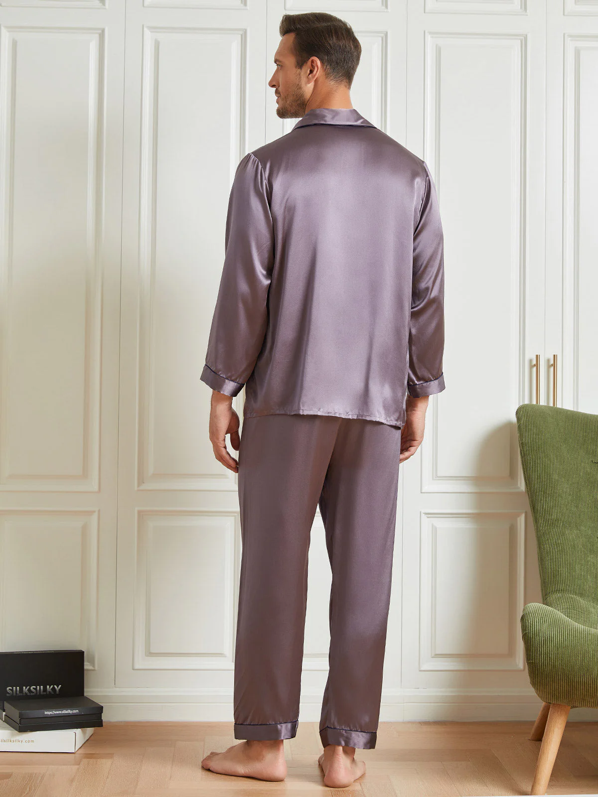 Pure Silk Long Sleeve Notch Collar Men's Pajamas Set with Button Up Design - Image 23