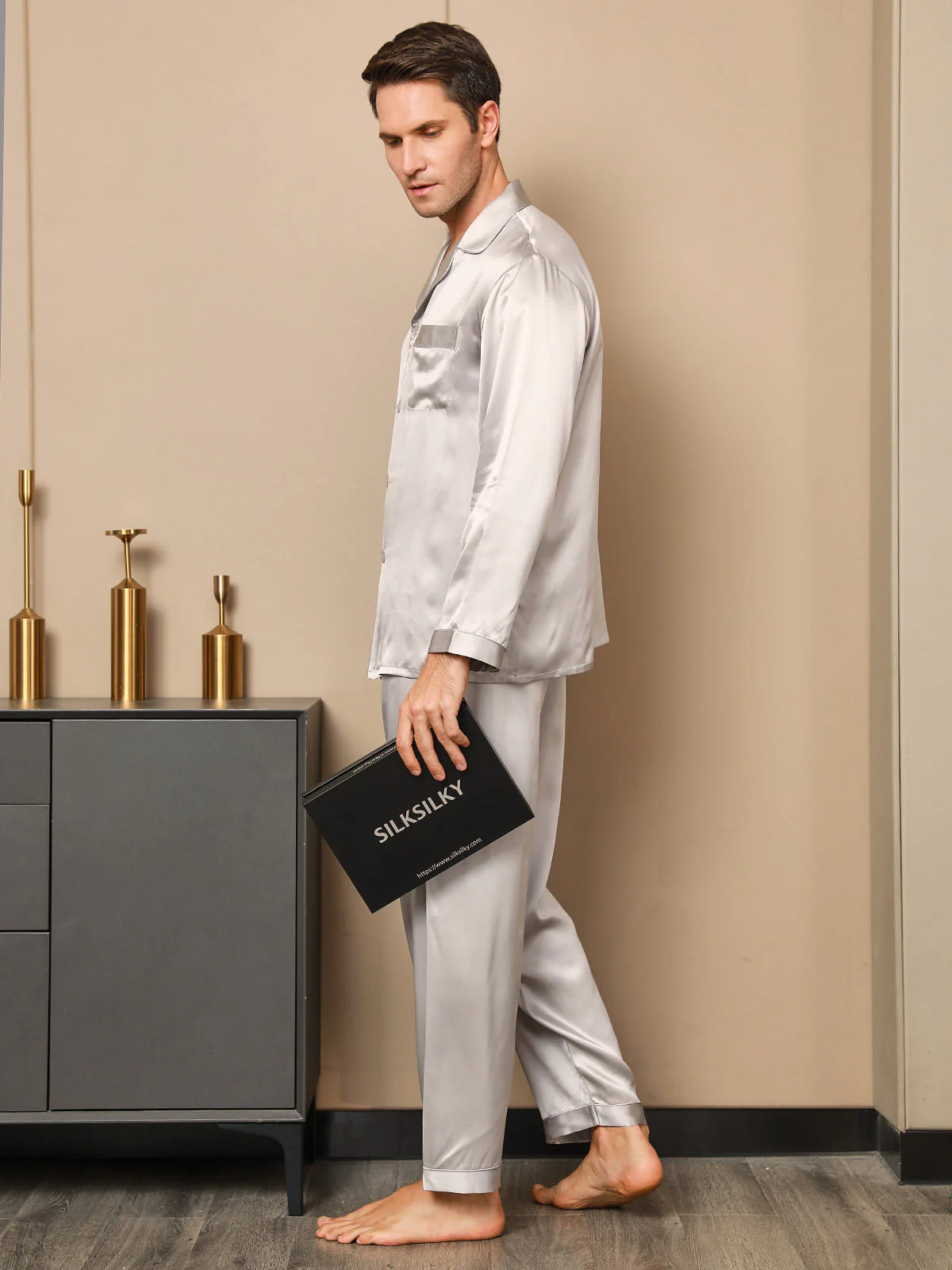 Pure Silk Long Sleeve Notch Collar Men's Pajamas Set with Button Up Design - Image 43