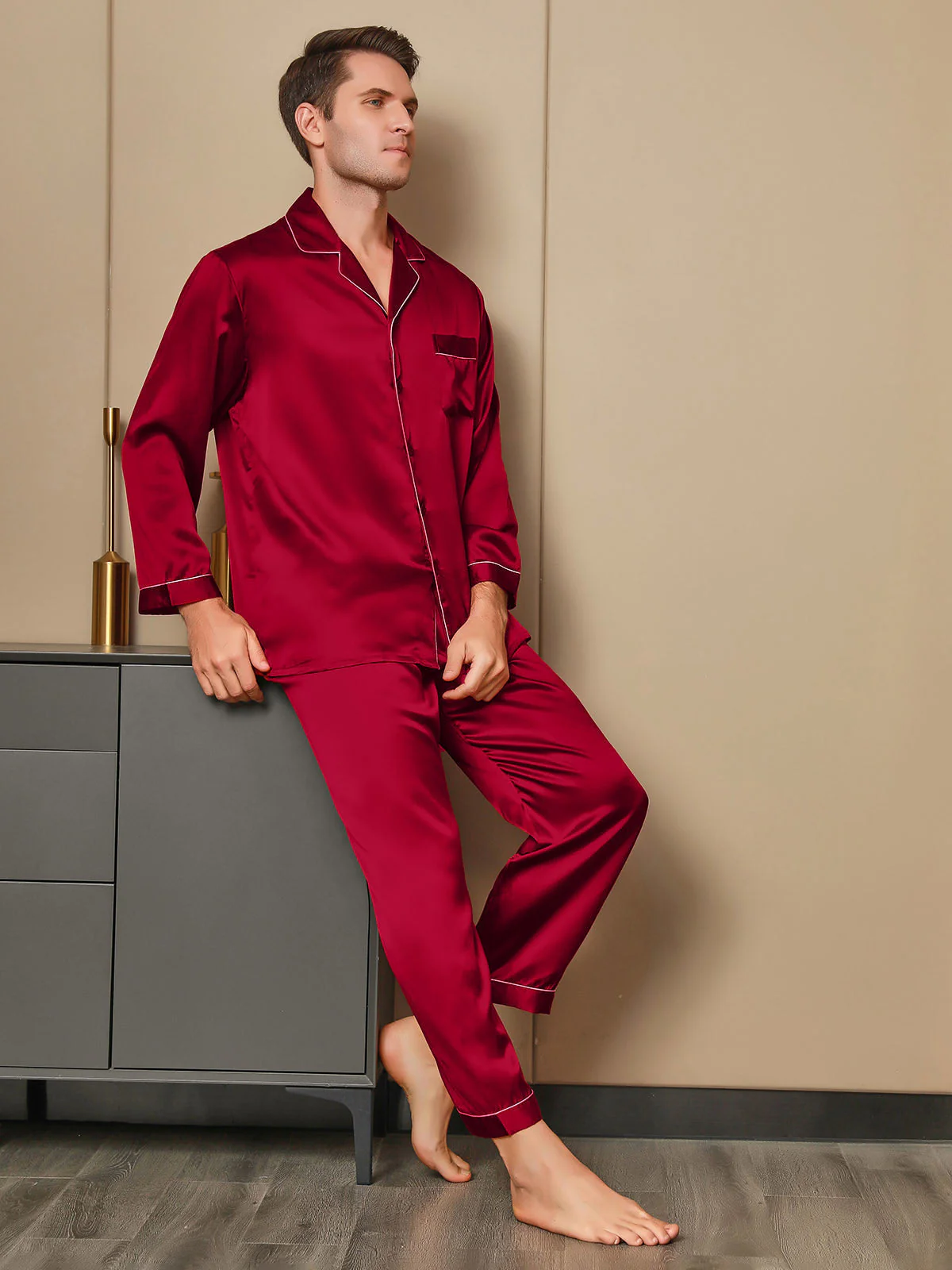 Pure Silk Long Sleeve Notch Collar Men's Pajamas Set with Button Up Design - Image 9