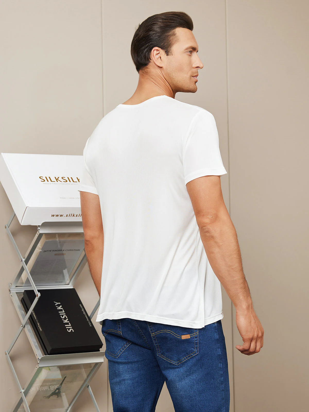 Mens Crew Neck Pure Silk T Shirt - Image 15