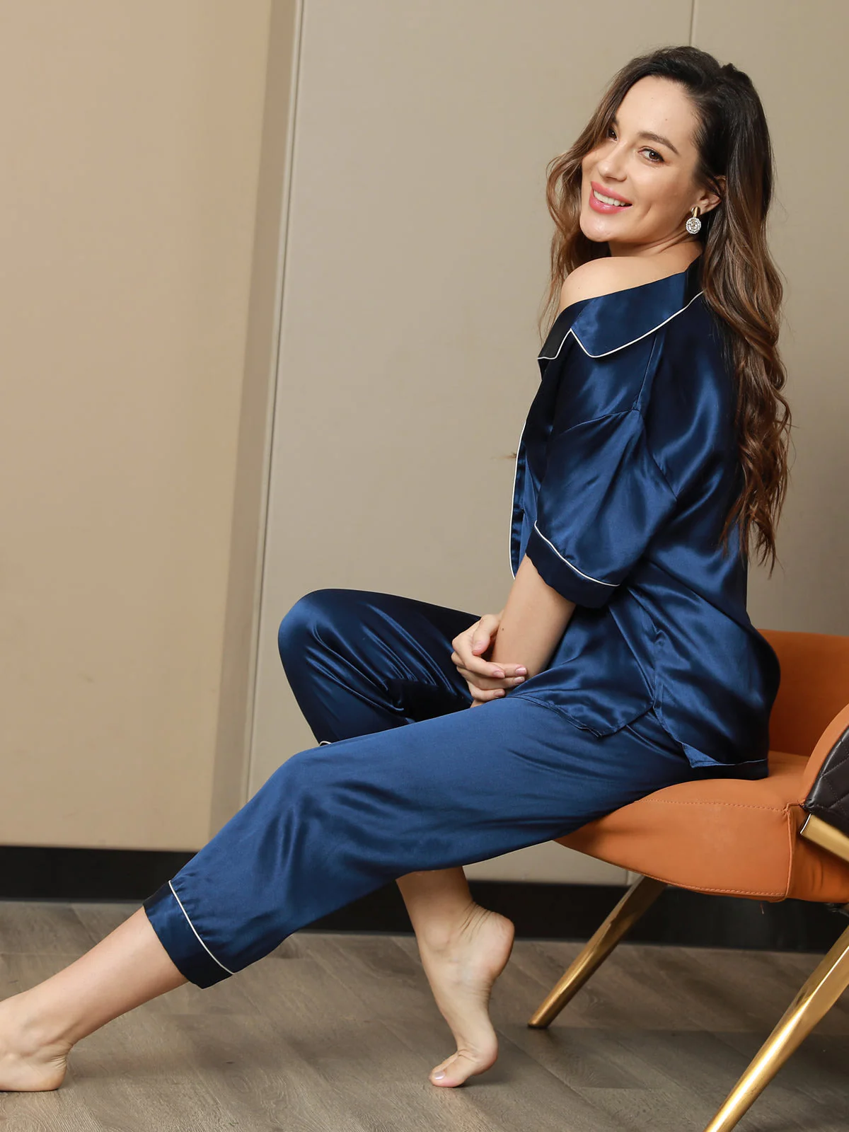 Women's Pure Silk Short Sleeve Pajamas Set - Image 13